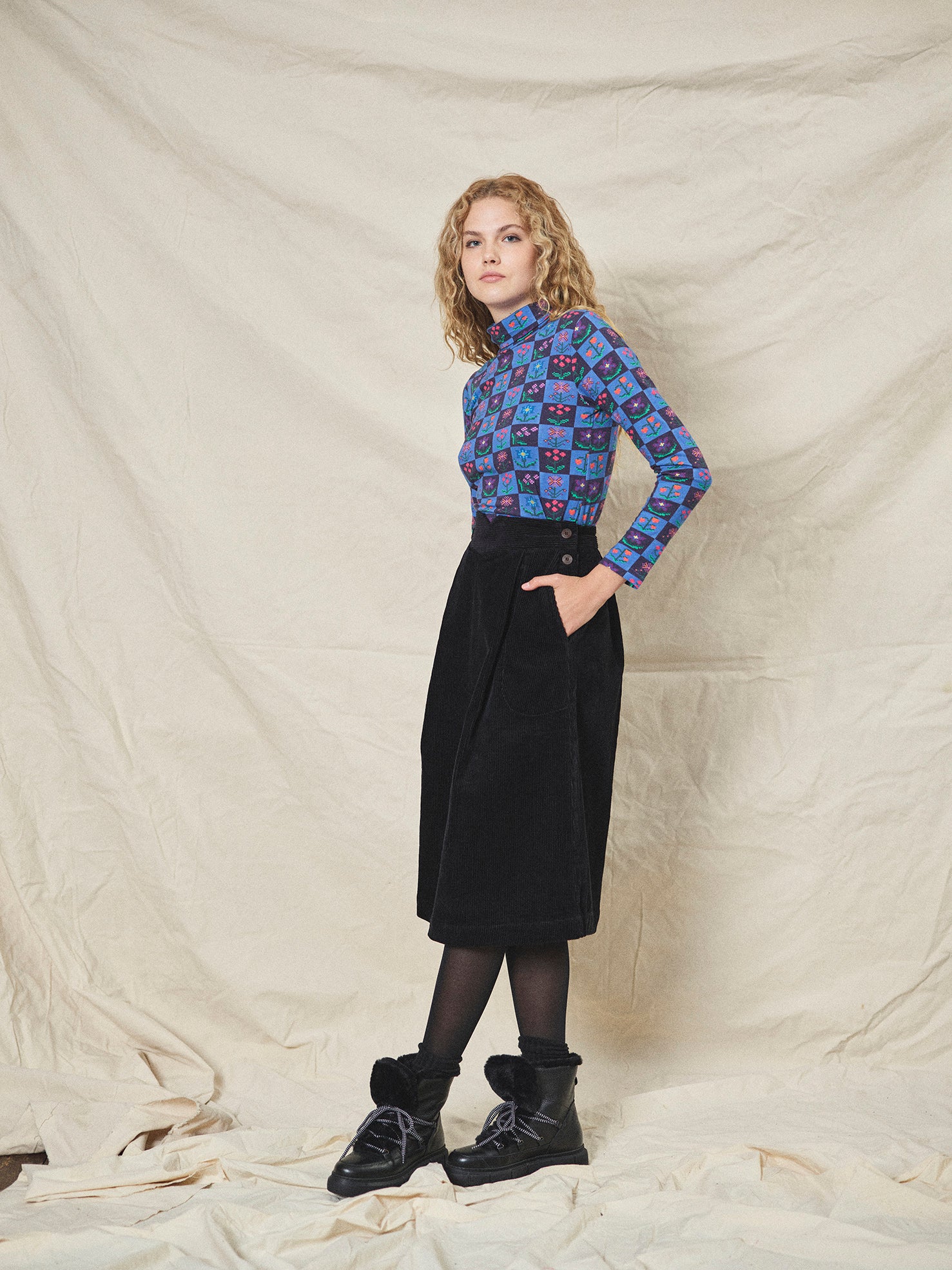 Lowie Black Corduroy Skirt for Women - High Waist A-Line Mini Skirt with Pockets | Perfect for Casual Outfits, Fall Fashion & Date Nights