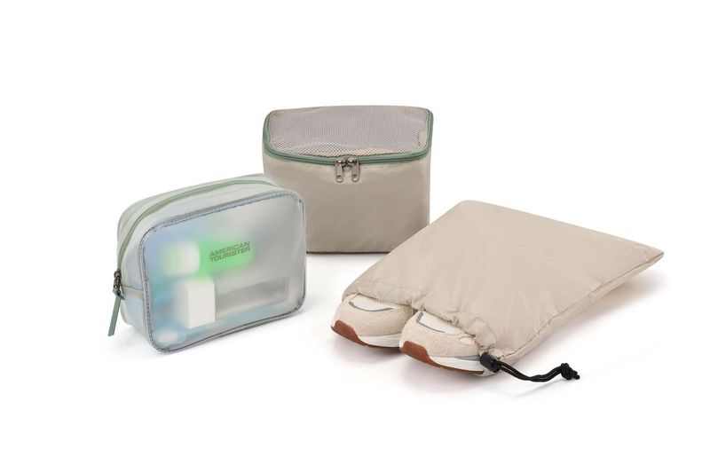 American Tourister Urban Groove Duffle Bag - Lightweight Travel Duffel with Spacious Interior, Water-Resistant Fabric (Urbane Green) - Perfect for Gym, Weekend Trips & Air Travel