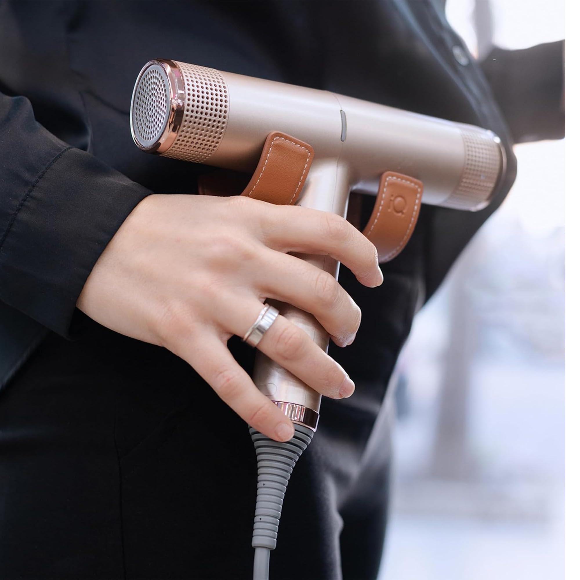 GA.MA Italy Professional iQ Perfect Hair Dryer - Ultra Lightweight with Brushless Smart Motor, Oxy-Active Technology for Shiny Hair, 1600W Power, Gold Rose - Perfect for Salon, Home & Travel Use