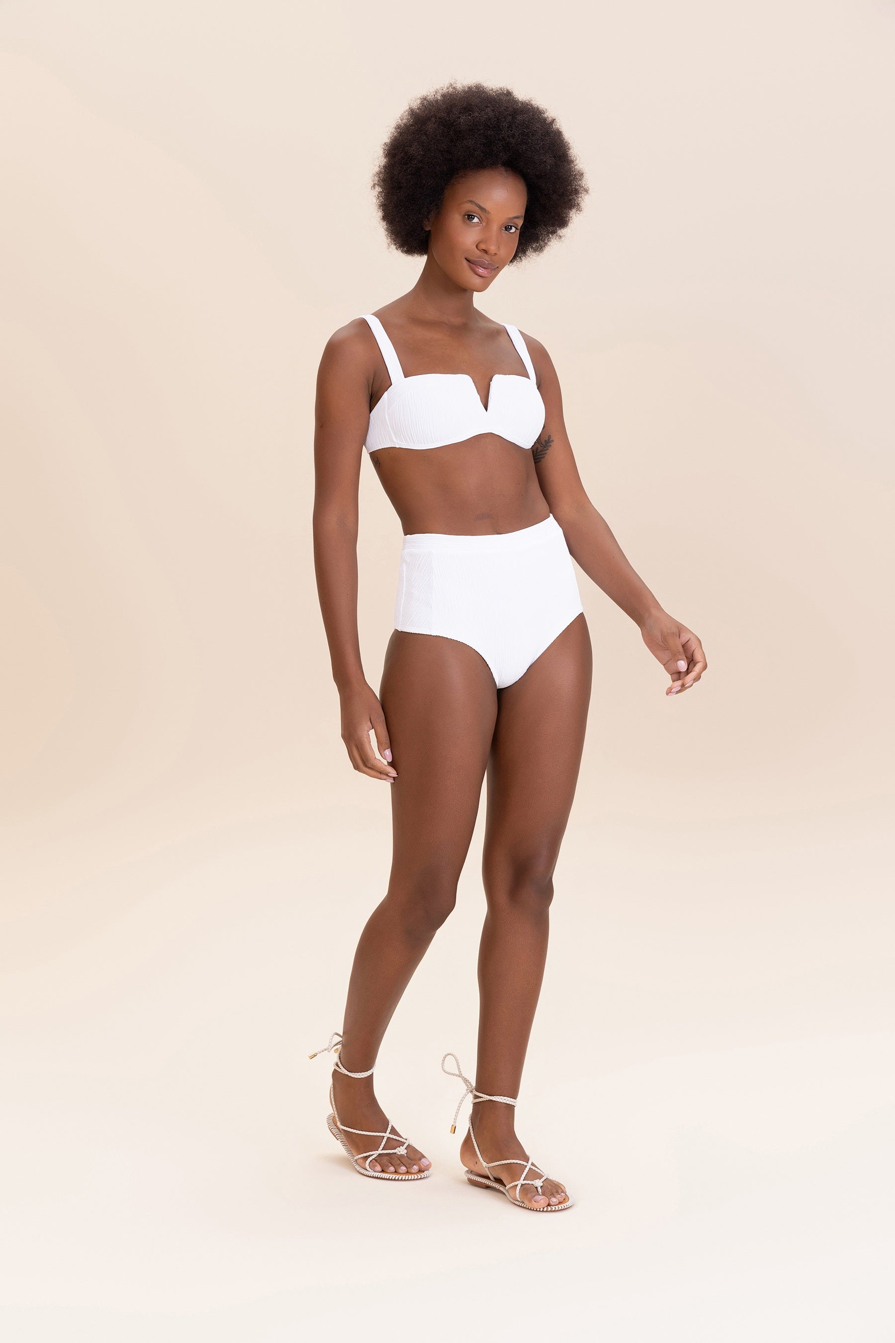Women's Curl V Bandeau Top - Sexy Strapless Tube Top for Summer, Beach, and Party Wear | Comfortable Stretchy Fabric for a Flattering Fit