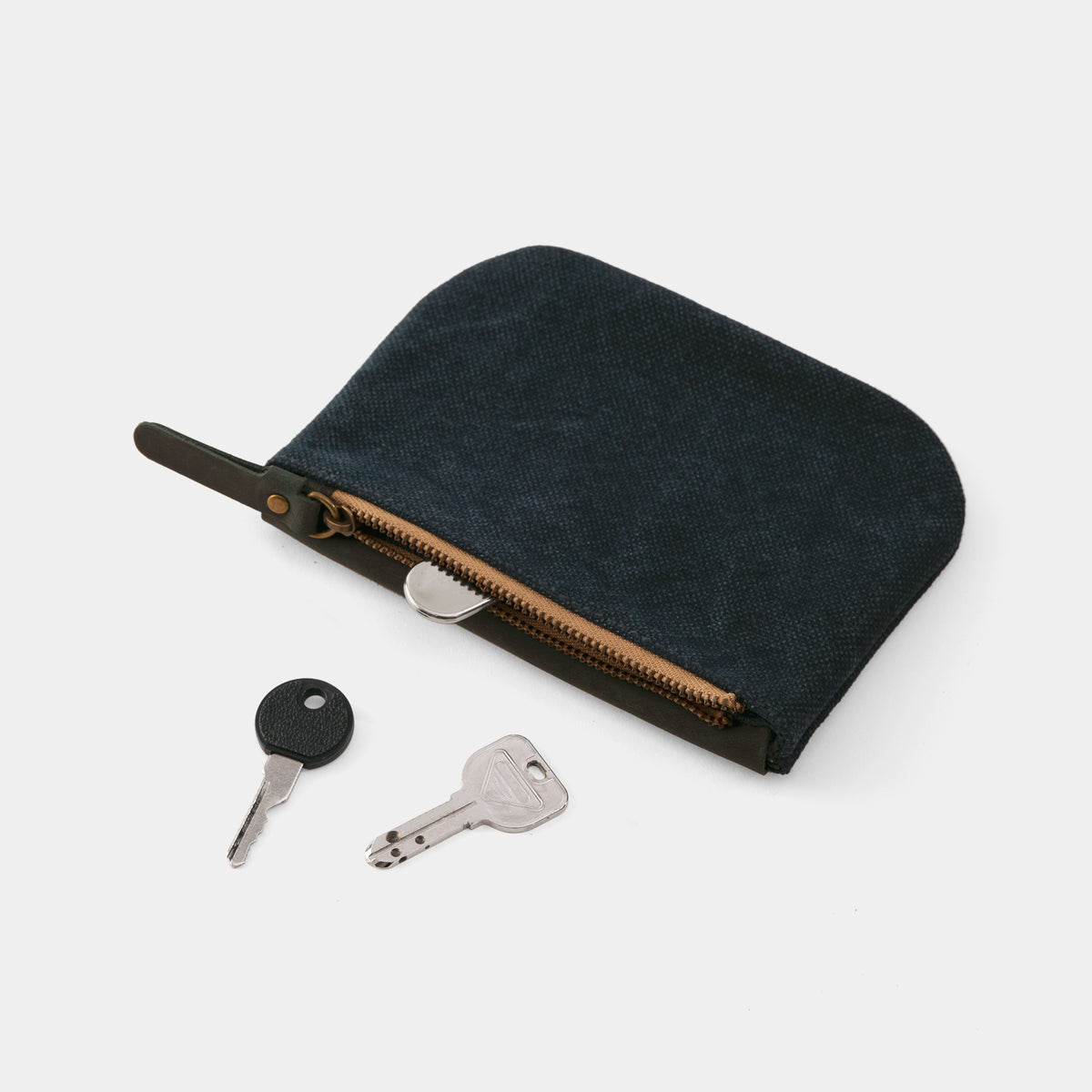 TRAVELER'S COMPANY Traveler's Factory Canvas Pouch SS Size - Blue | Compact Travel Organizer for Passport, Wallet & Accessories | Perfect for Daily Commute & Weekend Getaways