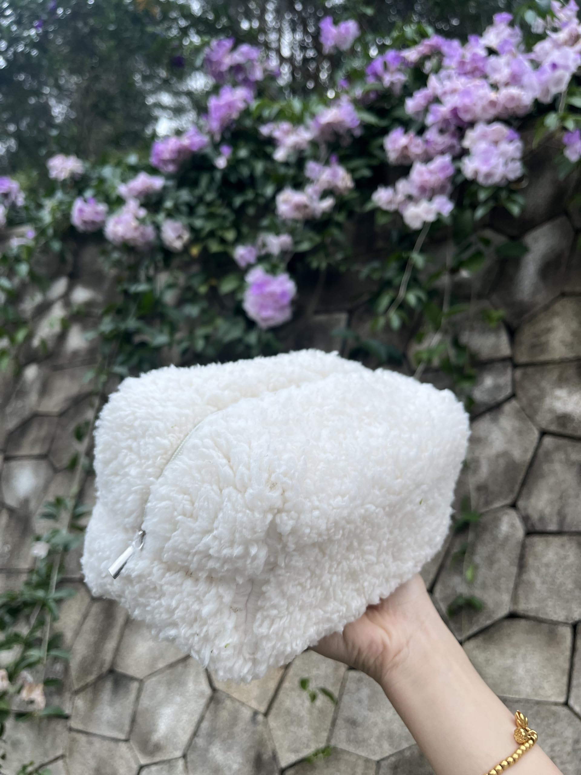 Soft Plush Makeup Bag for Women - Large Capacity Travel Cosmetic Organizer with Aesthetic Design, Preppy Style Cosmetic Pouch for Purse - Perfect for Makeup Storage, Travel Essentials & Daily Use (White)