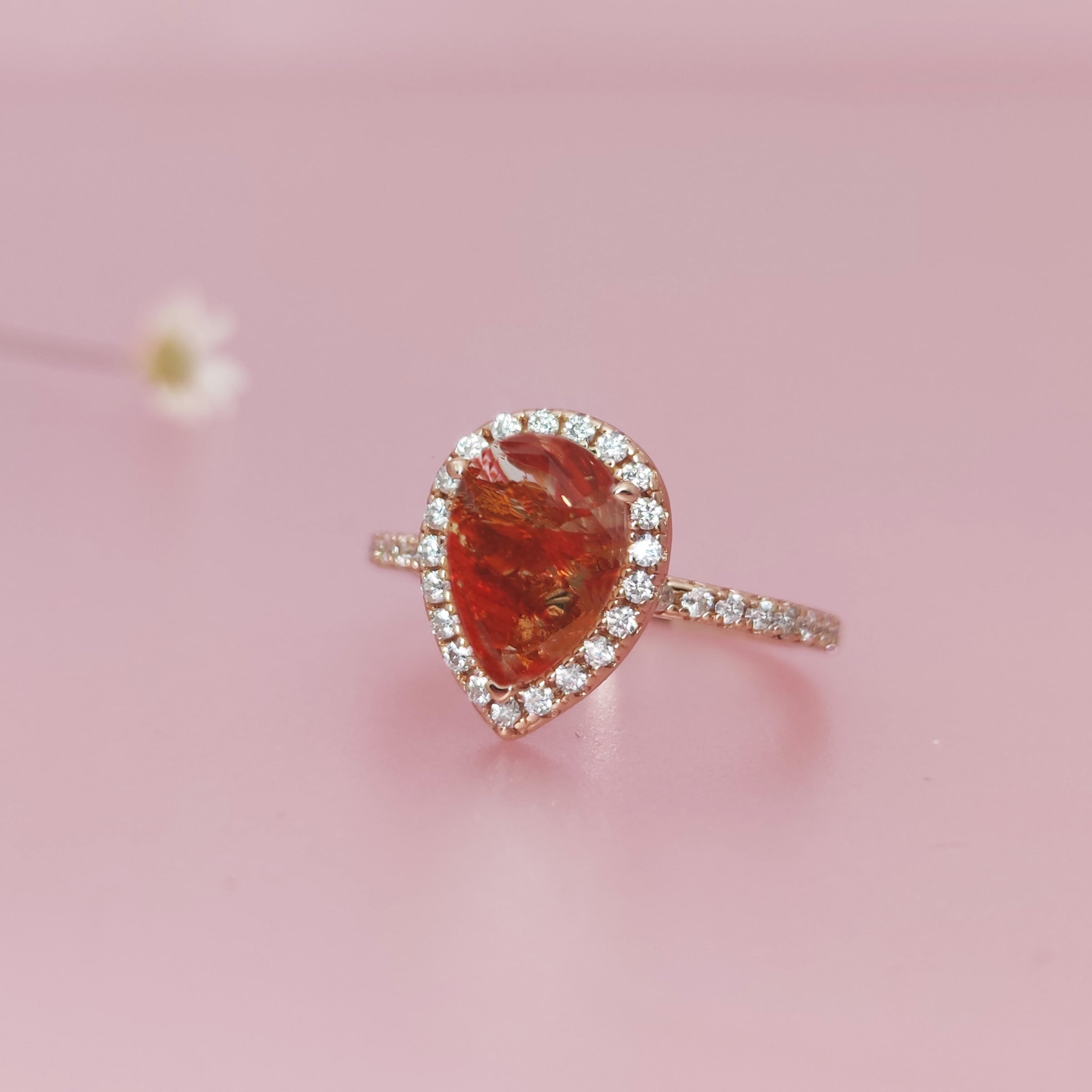 Elegant Teardrop Dried Flower Halo Solid Gold Ring for Weddings, Funerals & Special Occasions - Perfect Bridal Jewelry, Memorial Keepsake or Gift