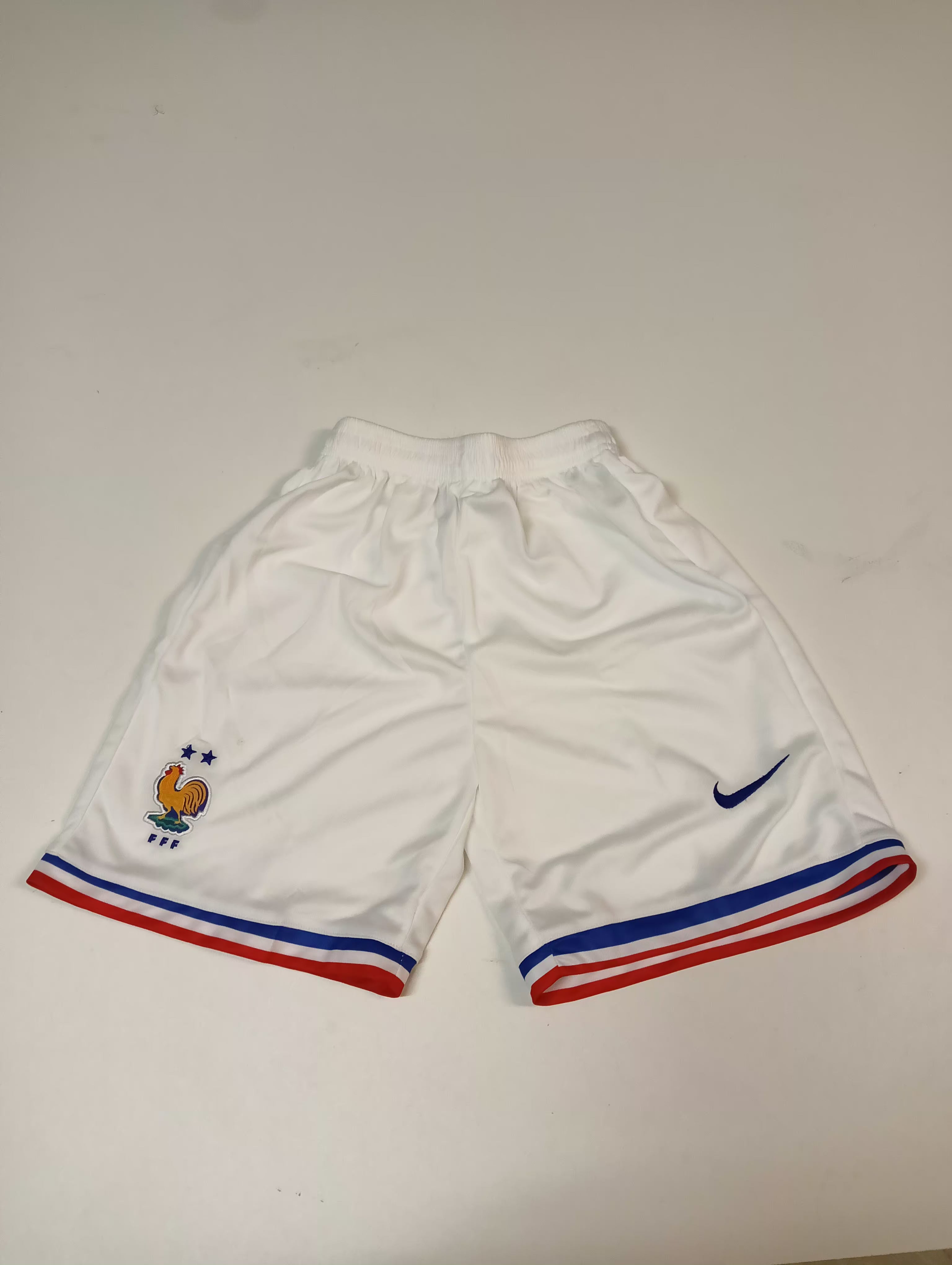 Nike Vintage Athletic Shorts for Men - Comfortable Retro Running Shorts with Pockets - Perfect for Gym, Workout, and Casual Wear (Size S, Style 1723)