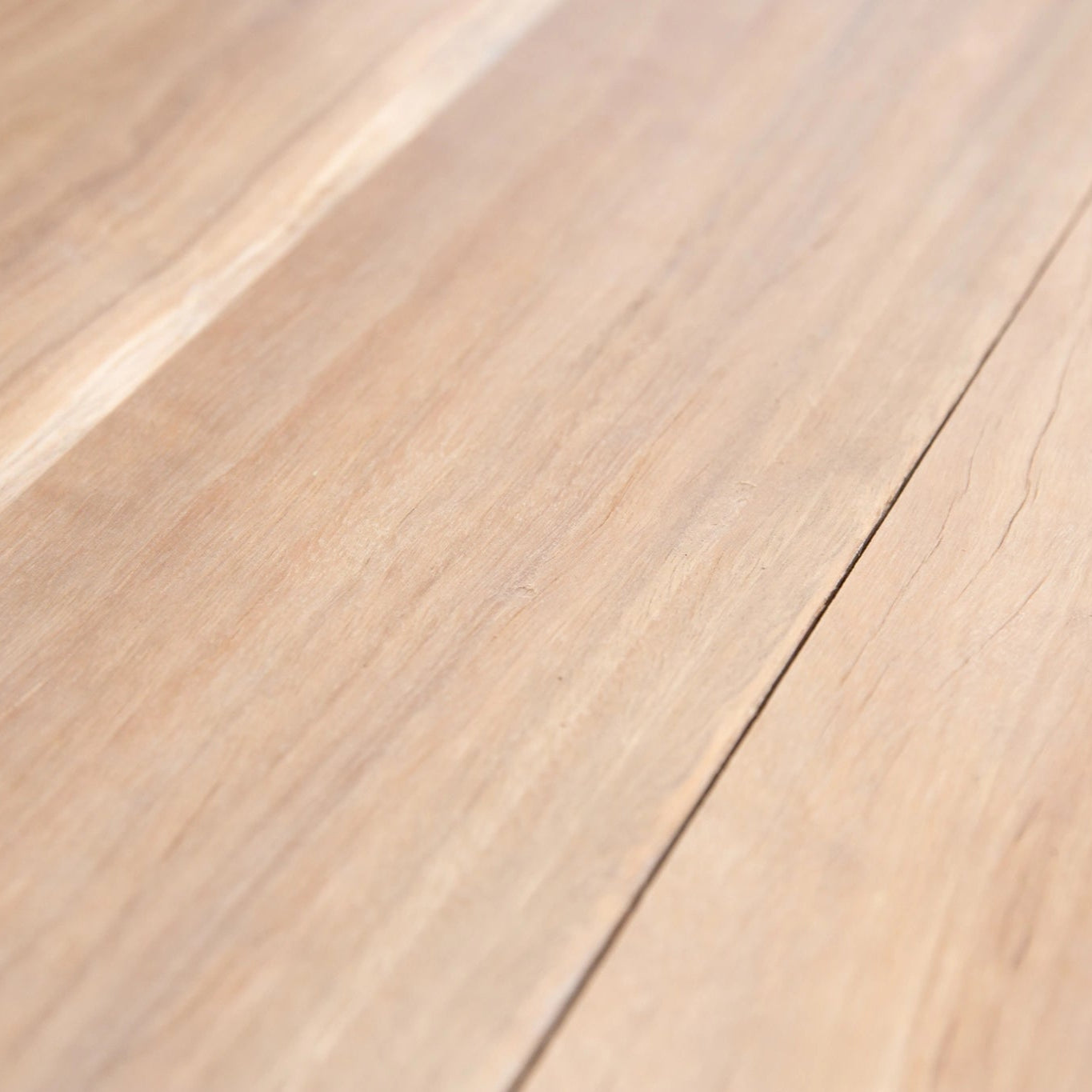 Premium Queensland Spotted Gum Timber 200x25mm - Select Grade Kiln Dried Rough Sawn for Joinery & Woodworking | Perfect for Flooring, Decking, and Furniture Projects