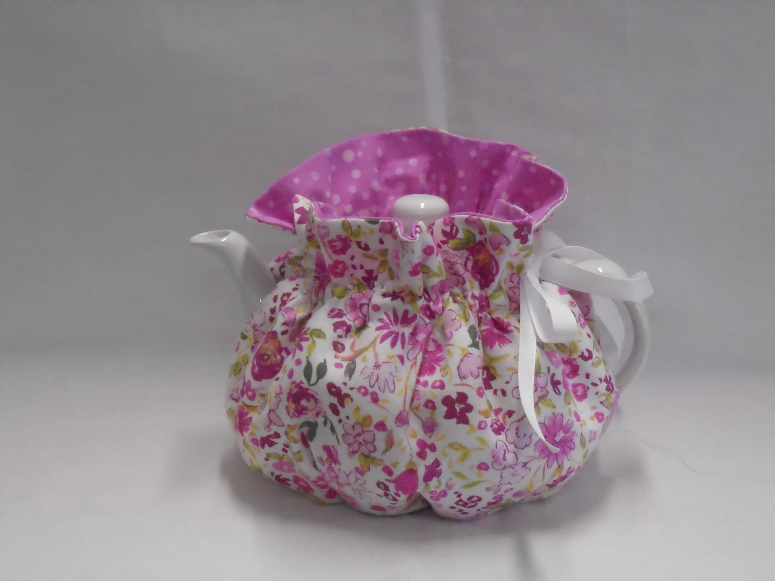 2 Cup Pretty Pink Floral Reversible Tea Pot Cozy - Insulated Tea Cosy for English Breakfast & Herbal Tea - Perfect for Afternoon Tea Parties & Cozy Kitchen Decor