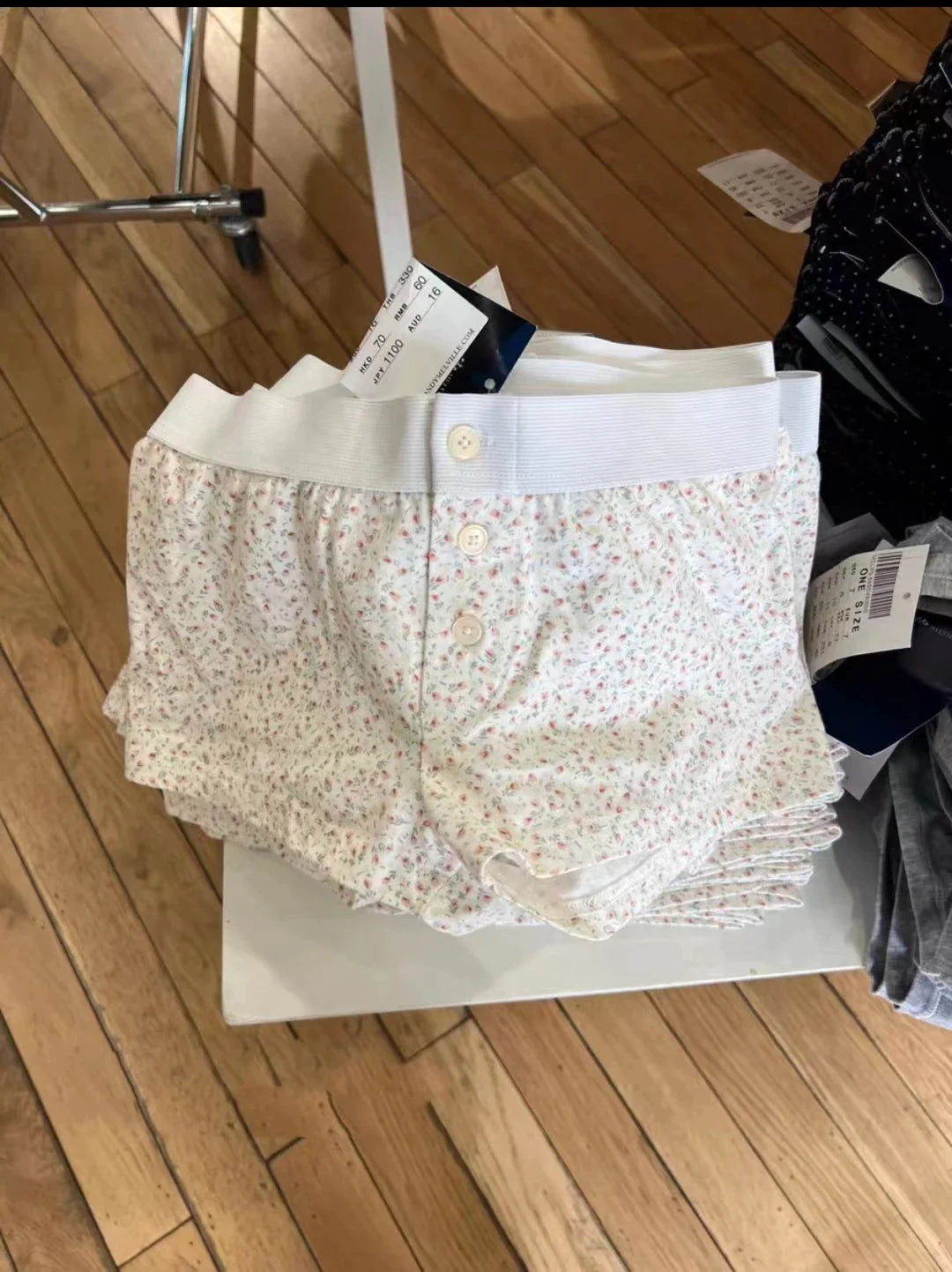 Vintage Low Waist Women's Casual Soft Cotton Shorts with Front Buttons - Summer Chic Bottoms for Beach, Travel & Everyday Wear