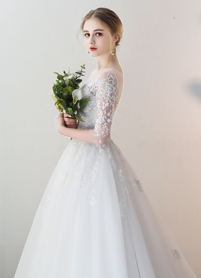 Elegant White Round Neck Tulle Lace Long Bridal Gown Wedding Dress for Bride - Perfect for Church Ceremony, Beach Wedding & Formal Reception