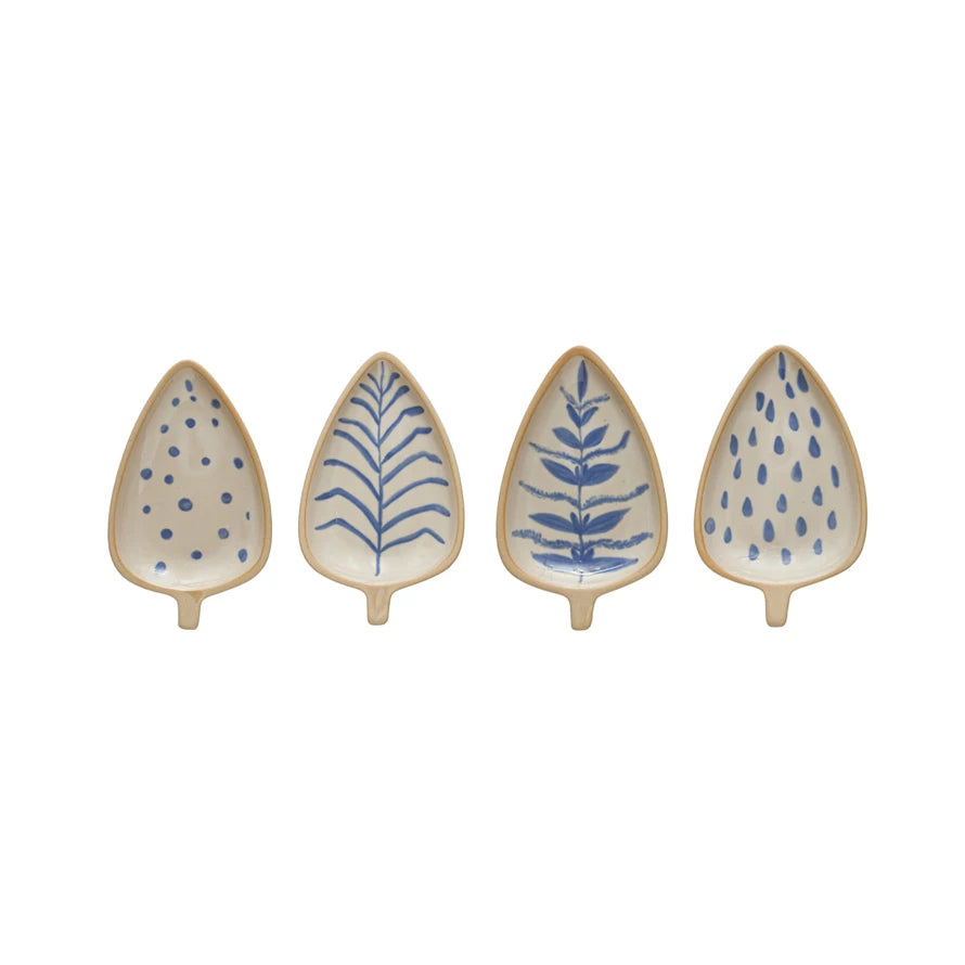Blue & White Leaf Dish Collection - Elegant Ceramic Dinnerware Set for Home Dining & Entertaining | Perfect for Everyday Use, Parties & Special Occasions