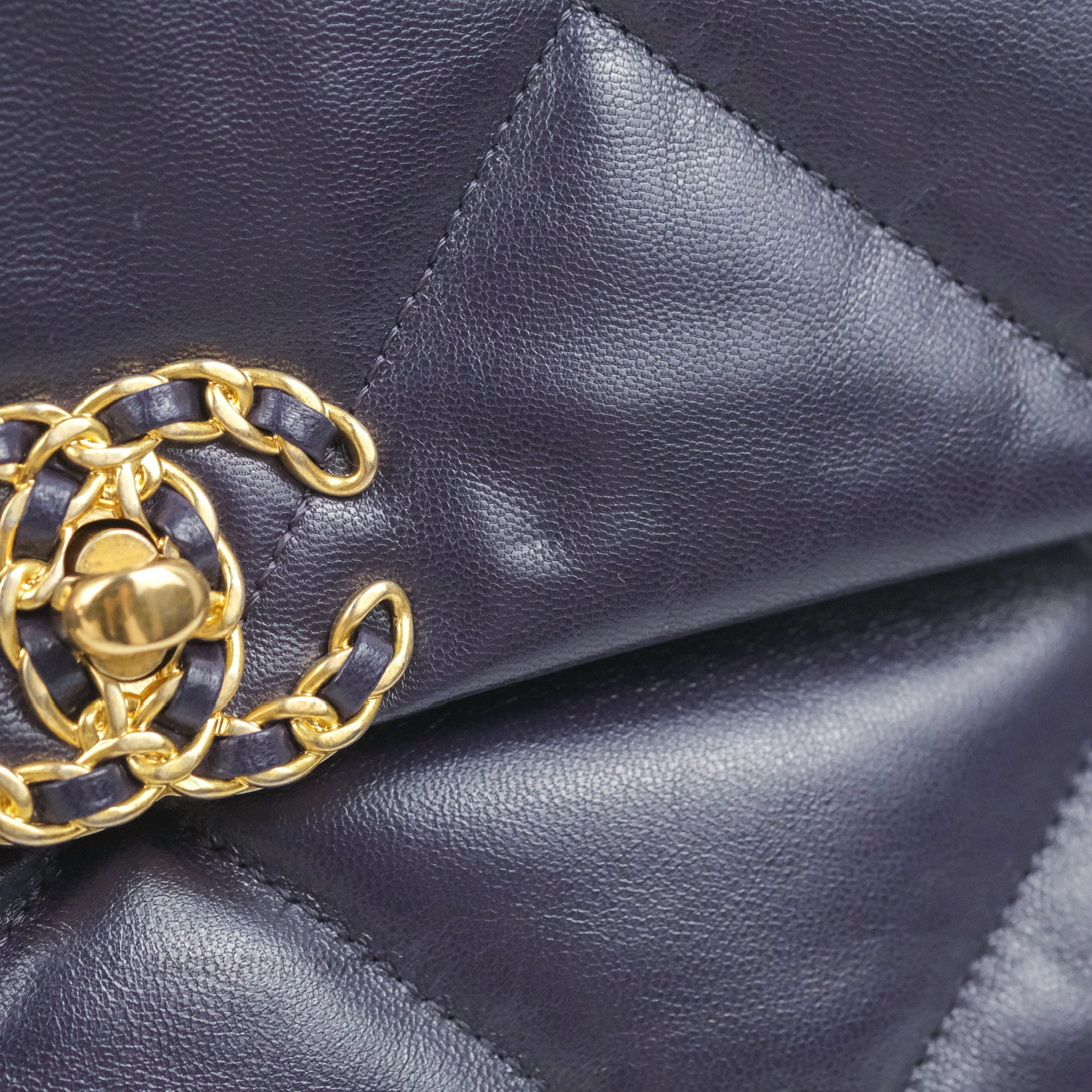 Chanel 19 Medium Flap Bag in Dark Purple with Mixed Hardware - Luxury Designer Handbag for Women, Perfect for Date Night & Special Occasions