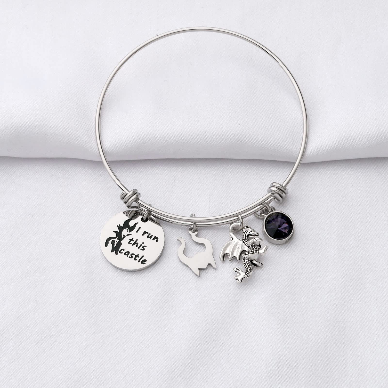 PLITI Evil Queen Inspired 'I Run This Castle' Bracelet - Witchy Charm Jewelry for Movie Fans & Halloween Gifts - Perfect for Cosplay, Costume Parties & Dark Aesthetic Lovers