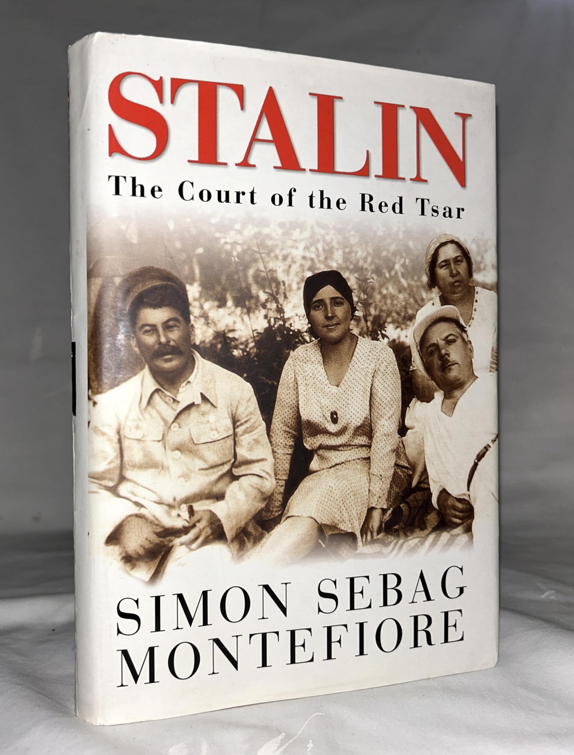 Stalin: The Court of the Red Tsar - Biography of Soviet Leader Joseph Stalin | Historical Books on Russian Revolution & USSR Politics | Perfect for History Students & Political Science Enthusiasts