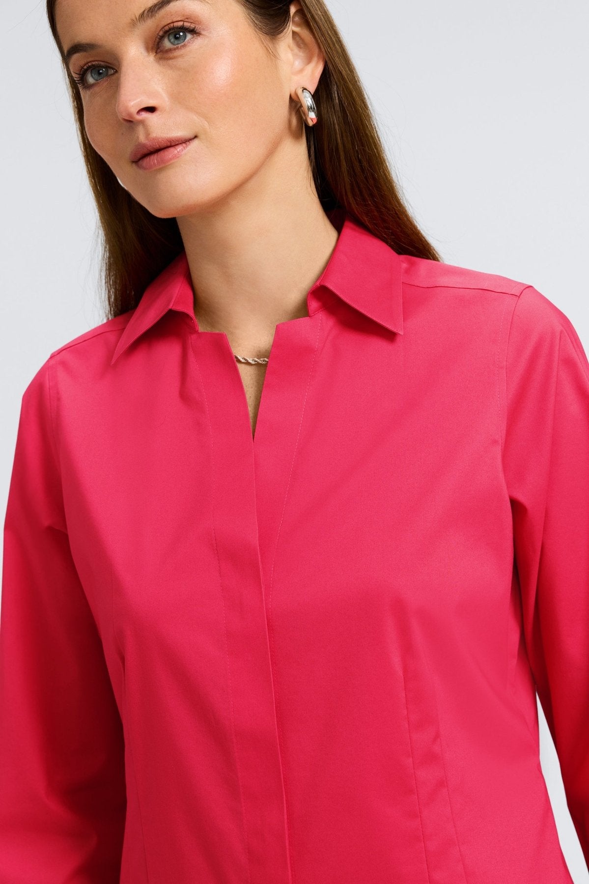 Taylor No Iron Stretch Long Sleeve Shirt for Men - Wrinkle-Free Comfort Fit Business Casual Dress Shirt - Perfect for Office, Travel & Formal Occasions