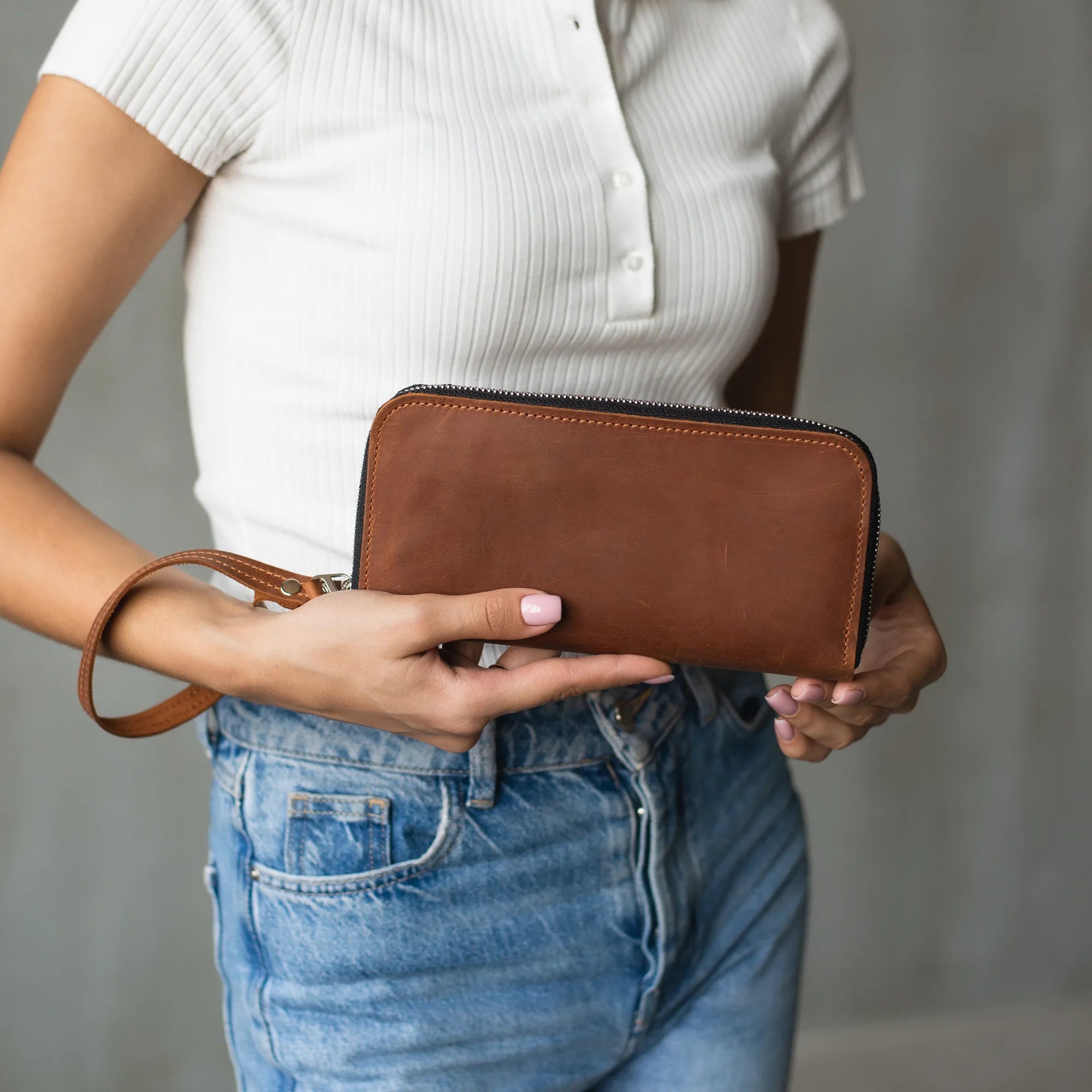 Lagom Long Zippered Wallet for Men & Women - Slim RFID Blocking Leather Bifold Wallet with Multiple Card Slots - Perfect for Travel, Business & Everyday Use