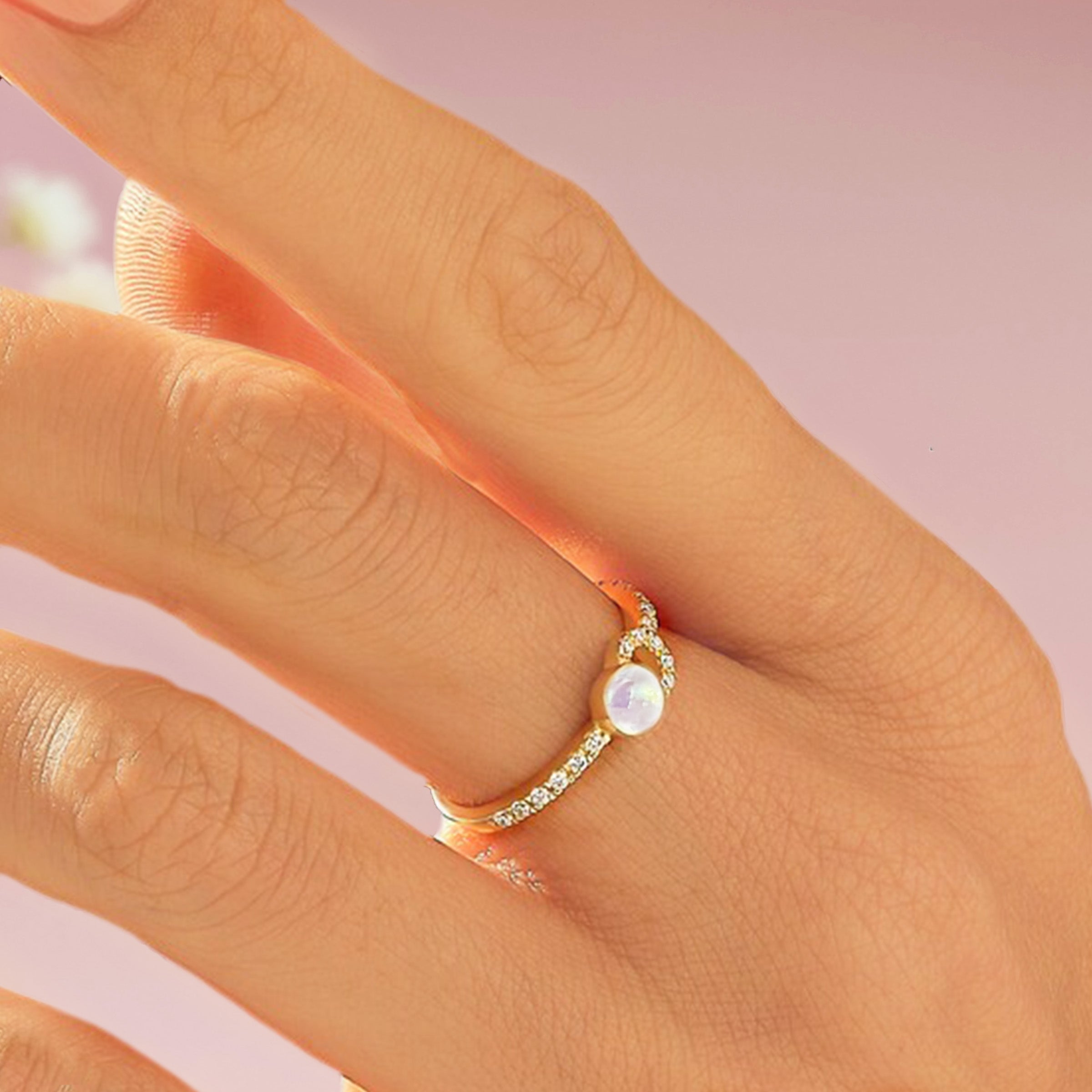 Ashes Mirage: 14K Gold Ashes Ring for Men & Women - Elegant Memorial Jewelry for Cremation, Remembrance & Special Occasions