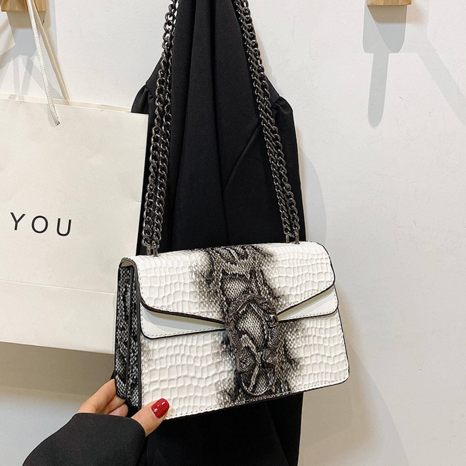 MMKJHNBHQ Women's Snake Leather Crossbody Shoulder Bag - Small Square Chain Clutch Purse for Evening Parties, Date Night & Daily Use