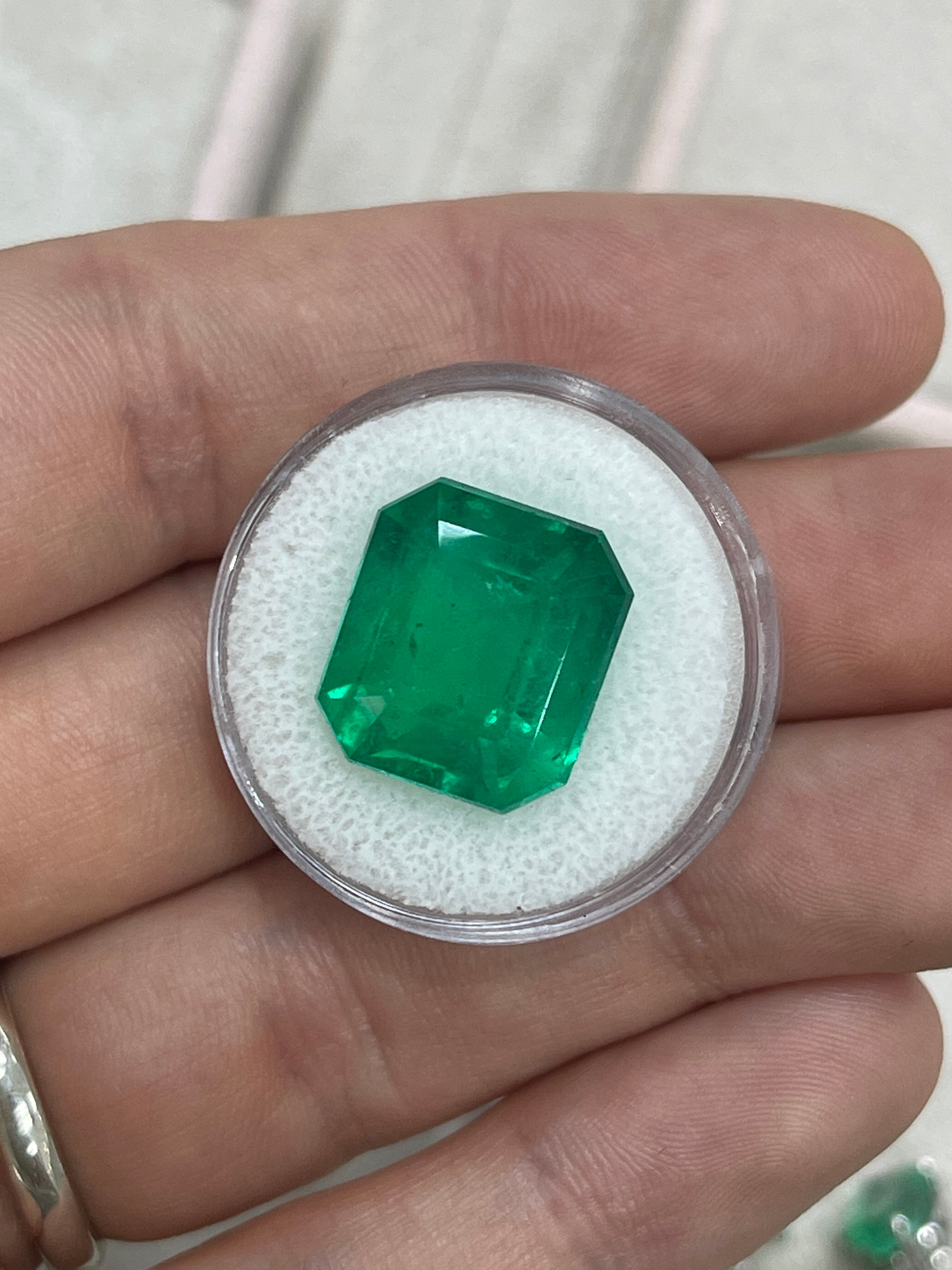 13.04 Carat Large 15x14mm AAA+ Loose Colombian Emerald Gemstone - Emerald Cut for Jewelry Making, Engagement Rings & Luxury Gifts