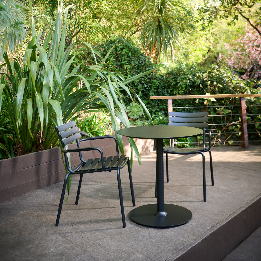 ALUA Outdoor Armchair - Lightweight Folding Patio Chair with Cup Holder, Waterproof & Rust-Resistant - Perfect for Backyard, Poolside, Camping, and Beach Relaxation