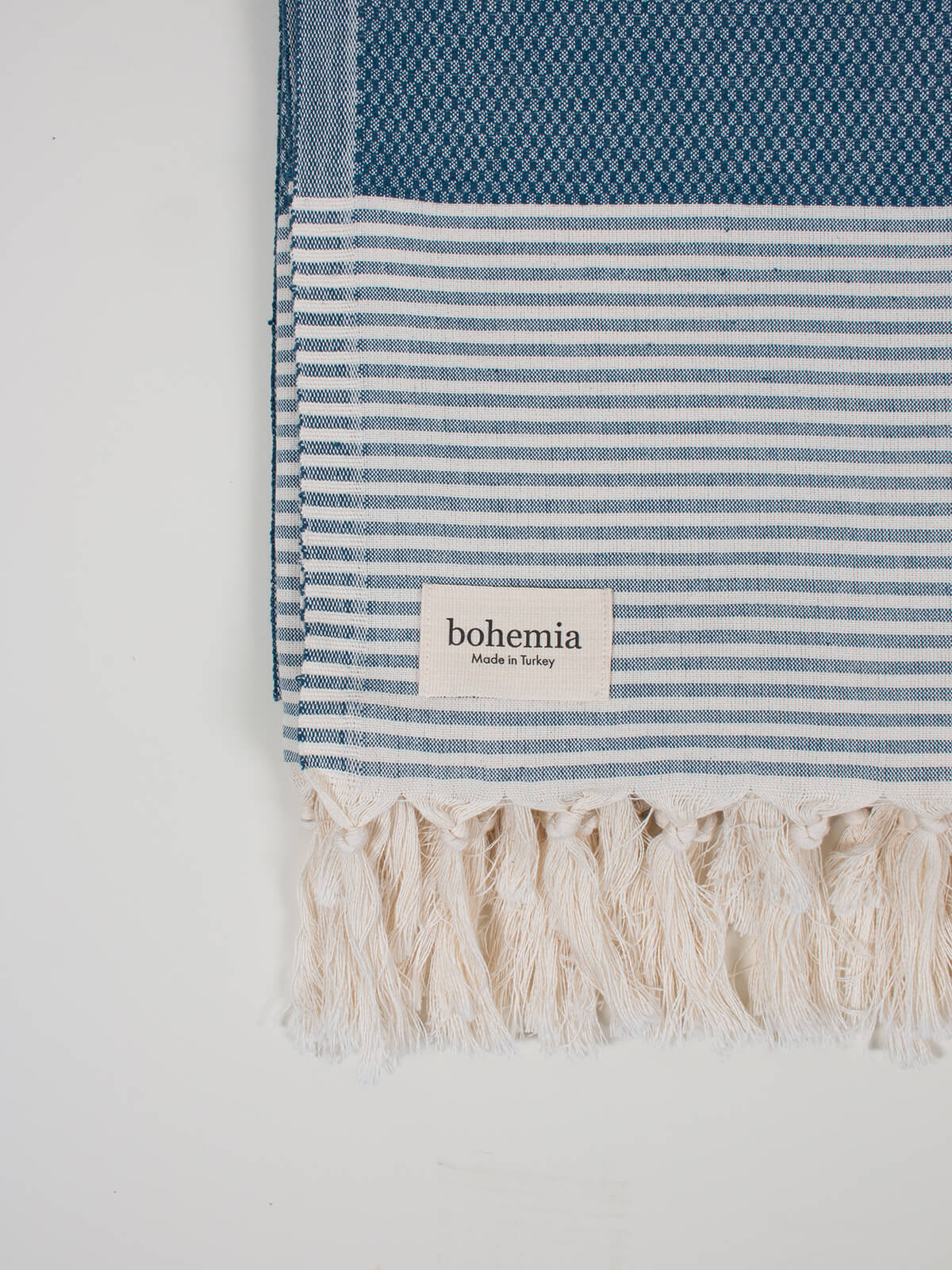 Premium Amalfi Hammam Towel in Indigo Blue - Soft & Absorbent Turkish Bath Towel for Spa, Beach, and Yoga - Perfect for Travel & Home Use