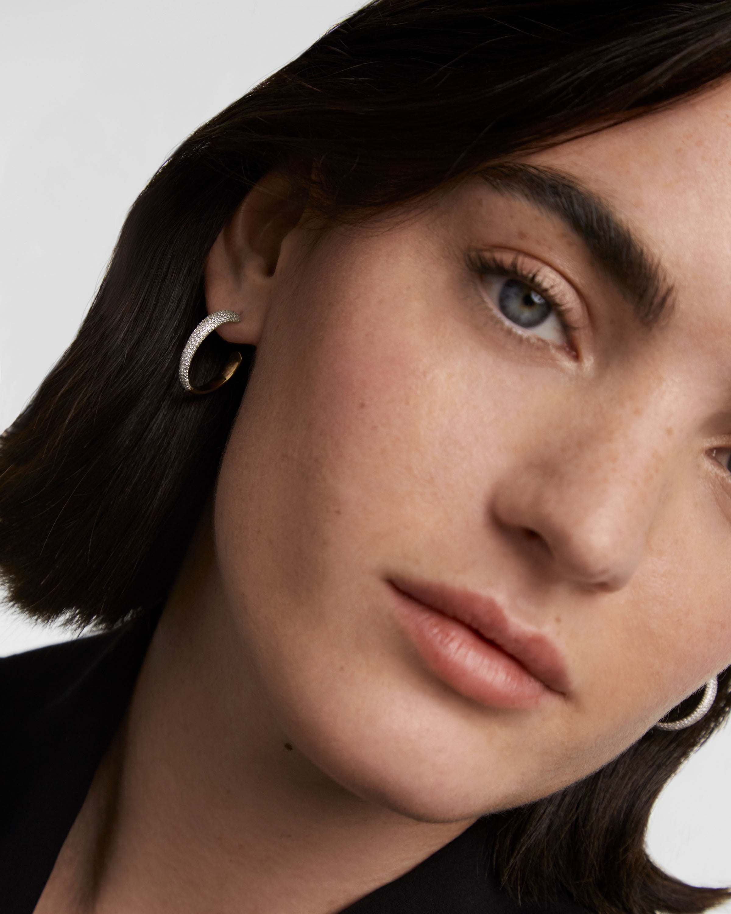 Luxury 14K Gold Diamond Hoop Earrings for Women - Elegant Soho Style Hoops for Everyday Wear & Special Occasions