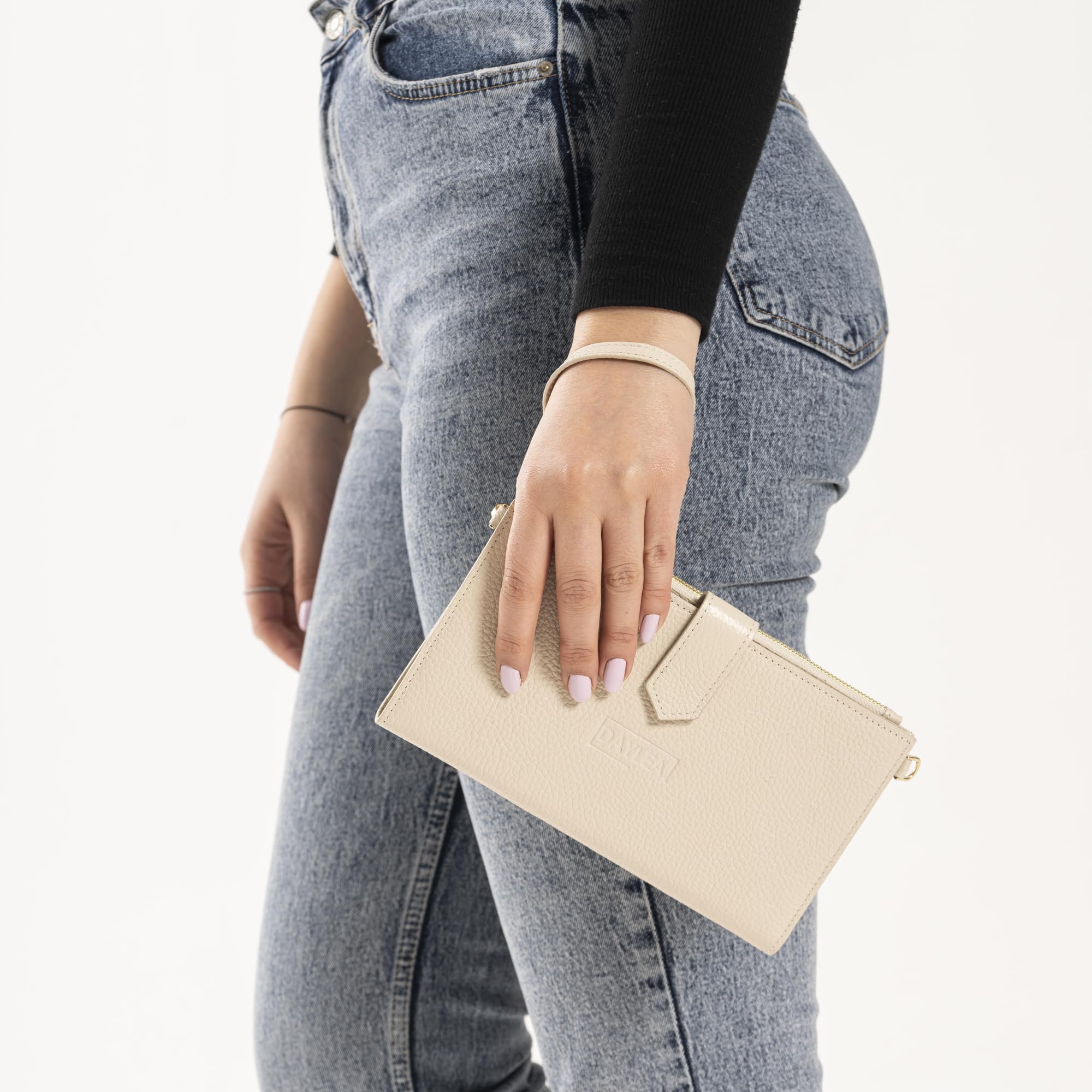 Stylish Women's Wristlet Wallets & Small Crossbody Handbags - Fashionable Leather Clutch Purses for Everyday Use, Travel & Night Out Accessories
