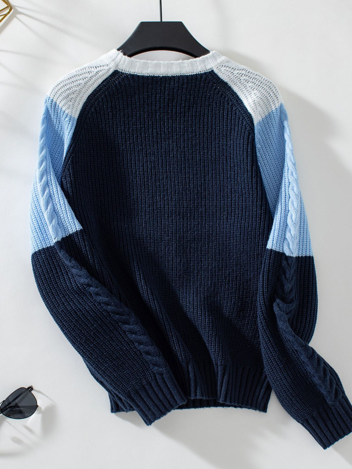 Color Block Round Neck Long Sleeve Sweater for Women - Soft Knit Pullover Winter Tops - Casual Office Wear & Holiday Outfits