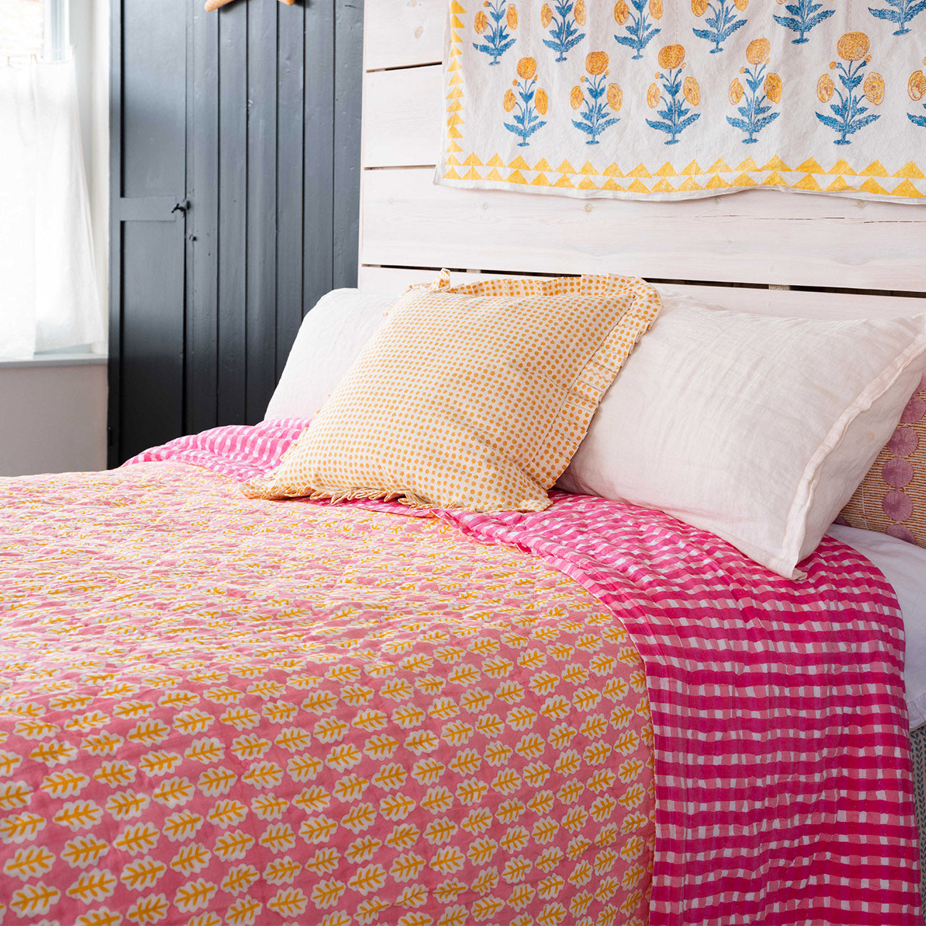 Quilt Peggy Pink - Soft & Cozy Bedding for Home Decor, Perfect for Bedroom, Living Room & Guest Room Comfort