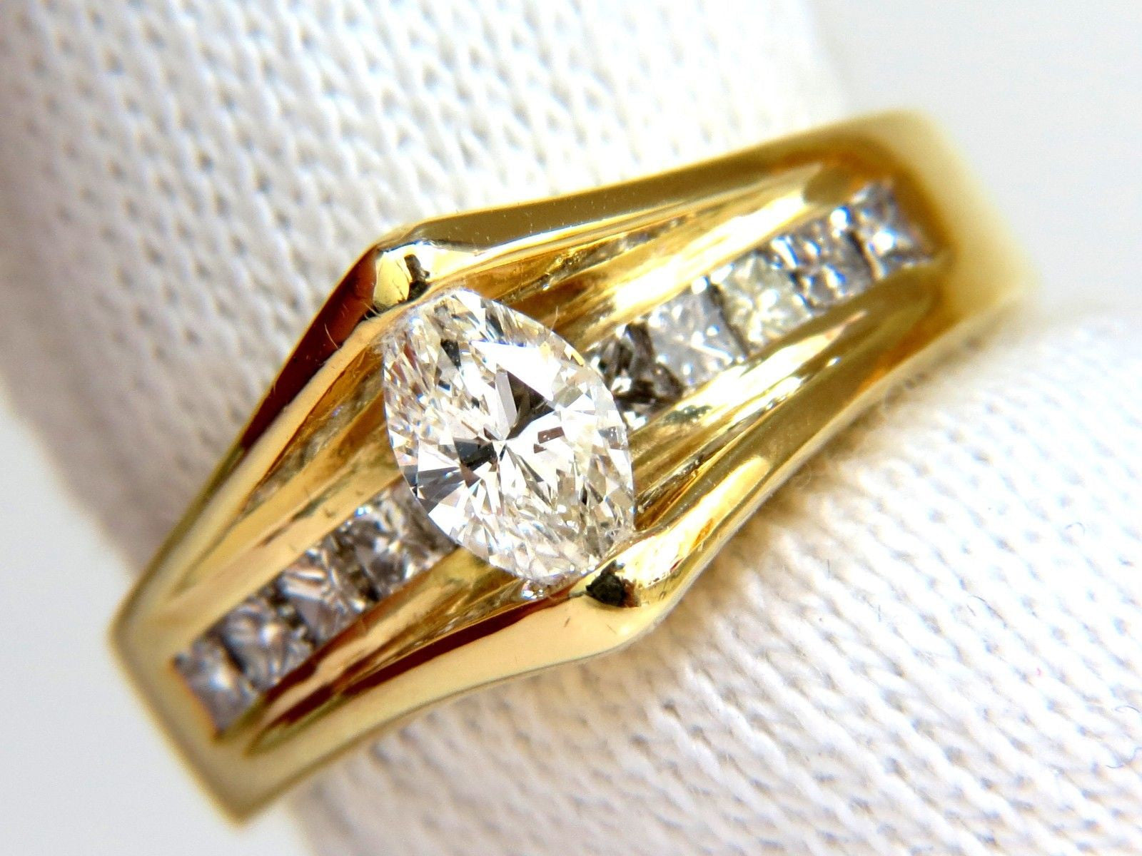 1.12CT 18K Gold Diamond Tension Ring - Handmade Modern Deco Style Engagement Wedding Jewelry for Women - Perfect for Proposals, Anniversaries & Special Occasions