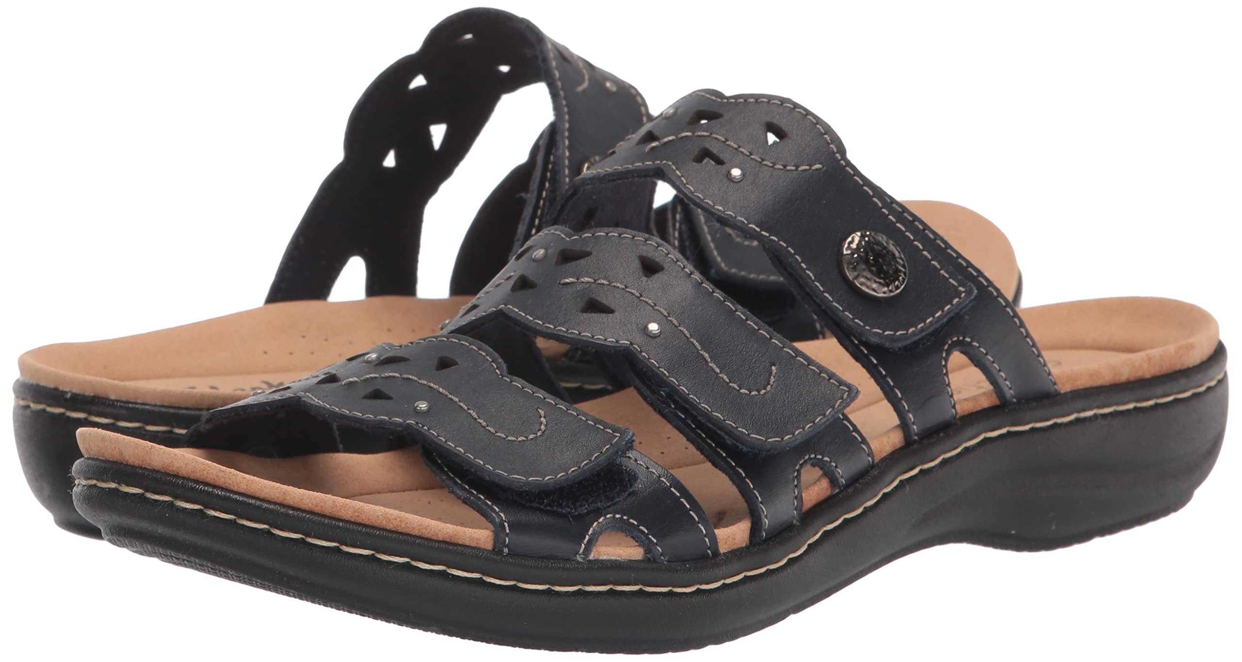 Clarks Women's Laurieann Echo Flat Sandal - Comfortable Casual Sandals for Women | Perfect for Summer, Beach, and Everyday Wear