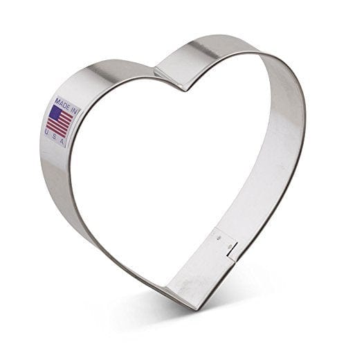 Heart-Shaped Cookie Cutter Set of 4 - Stainless Steel Baking Tools for Valentine's Day, Weddings & Holiday Cookies - Perfect for DIY Desserts, Gift Giving & Party Decorations