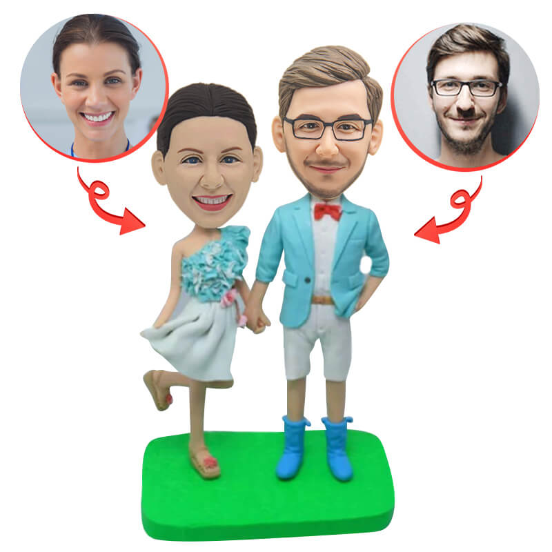Personalized Young Couple Bobbleheads - Custom Figurine Gift for Anniversaries, Weddings & Couples - Perfect Home Decor & Romantic Gift Idea