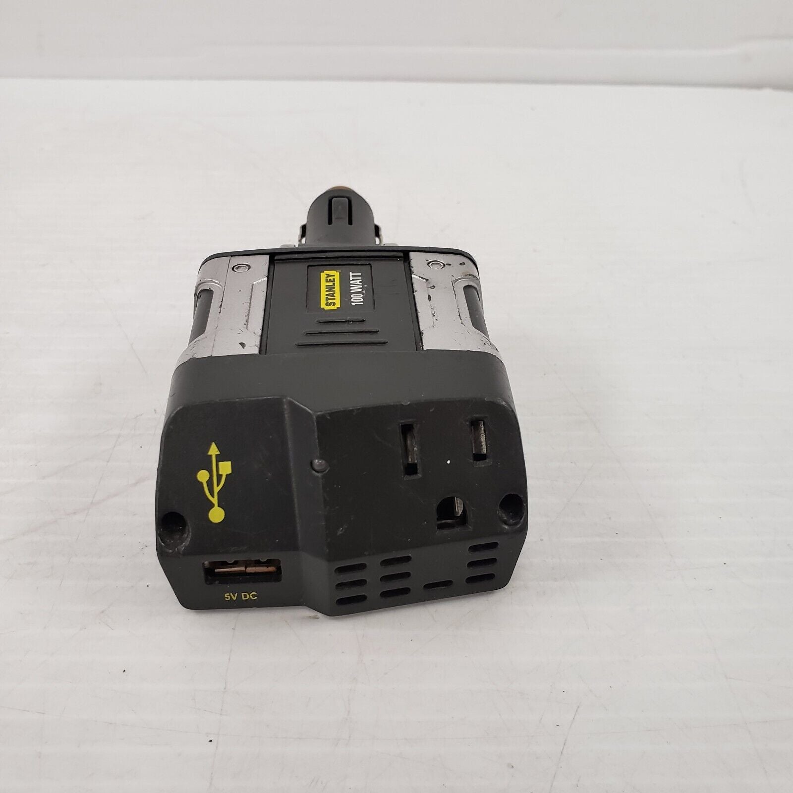 Stanley PC1A09 Power Inverter - 900W Continuous/1800W Peak, 12V DC to 120V AC, Car Power Converter for Laptops, CPAP, TVs - Perfect for Road Trips, Camping & Emergency Power Outages