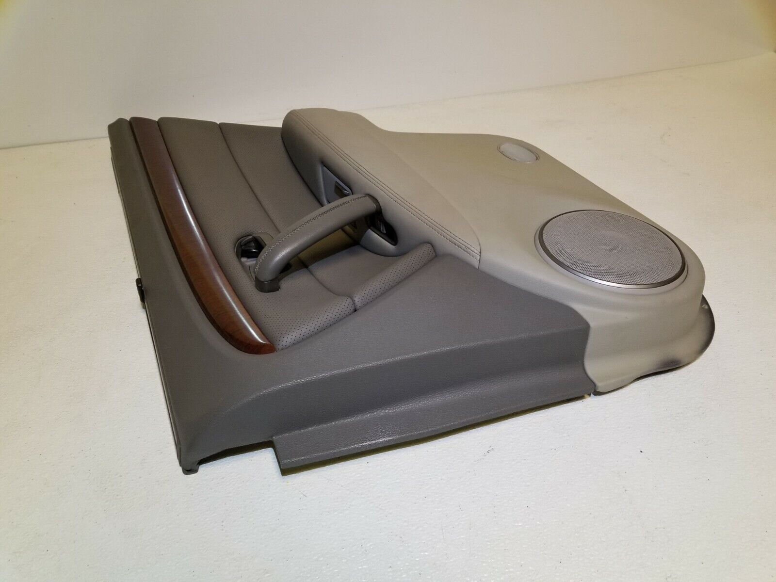 2005-2008 Acura RL Rear Passenger Door Trim Panel - Genuine OEM Replacement Part for Interior Door Repair | Perfect for Car Restoration & DIY Auto Maintenance