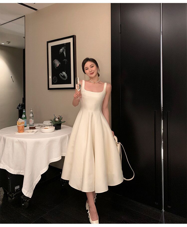 Elegant French Style Satin A-Line Prom Dress 1987 - Perfect for Homecoming, Formal Dances & Special Occasions