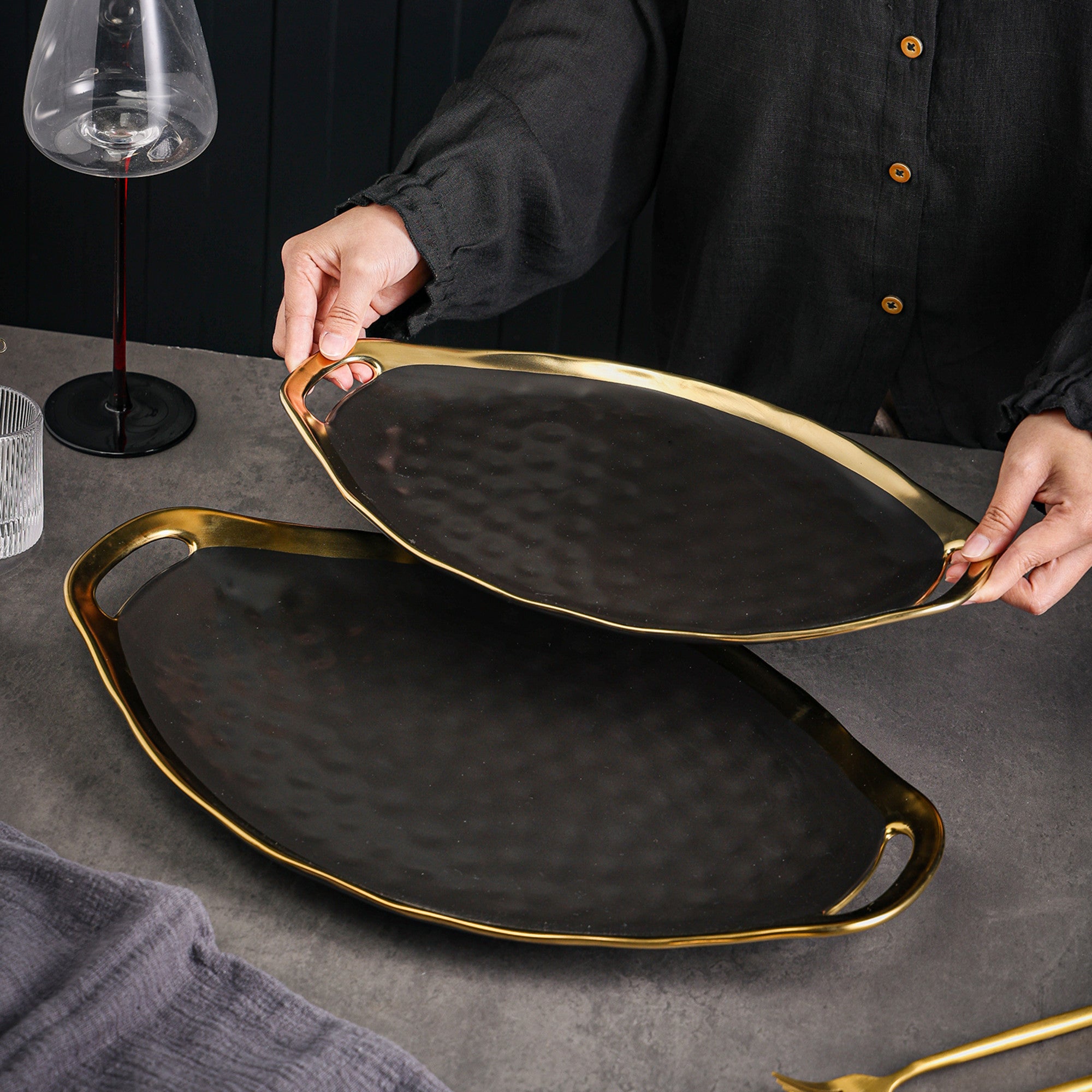 Premium Florian Porcelain Dinner Plates Set - Elegant Black Service Dishes for Fine Dining, Wedding & Formal Events - 12-Piece Porcelain Tableware Set