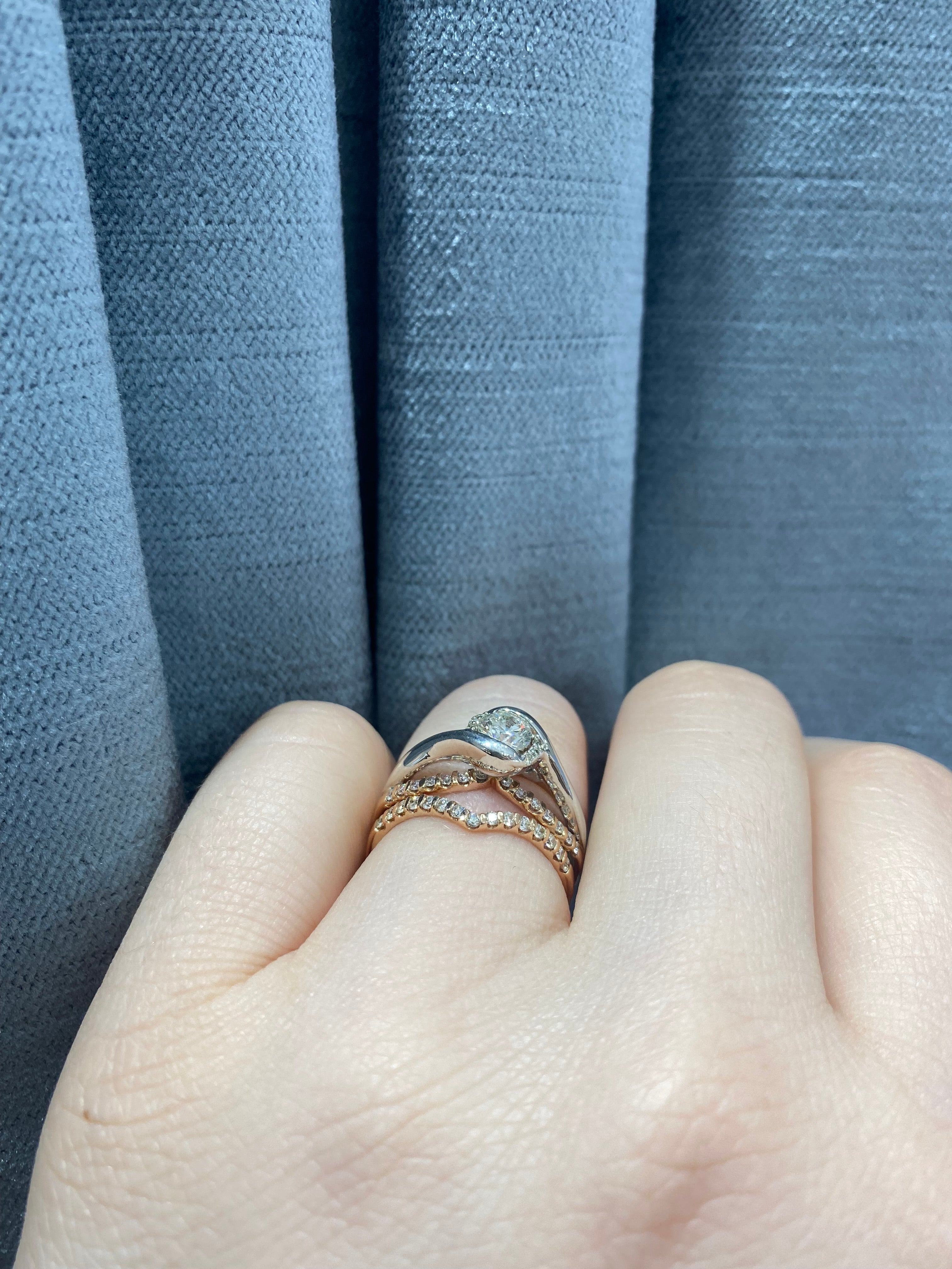 Exquisite Mia Round Diamond Engagement Ring Set - 14K White Gold Bridal Wedding Band - Perfect for Proposals, Anniversaries & Special Occasions