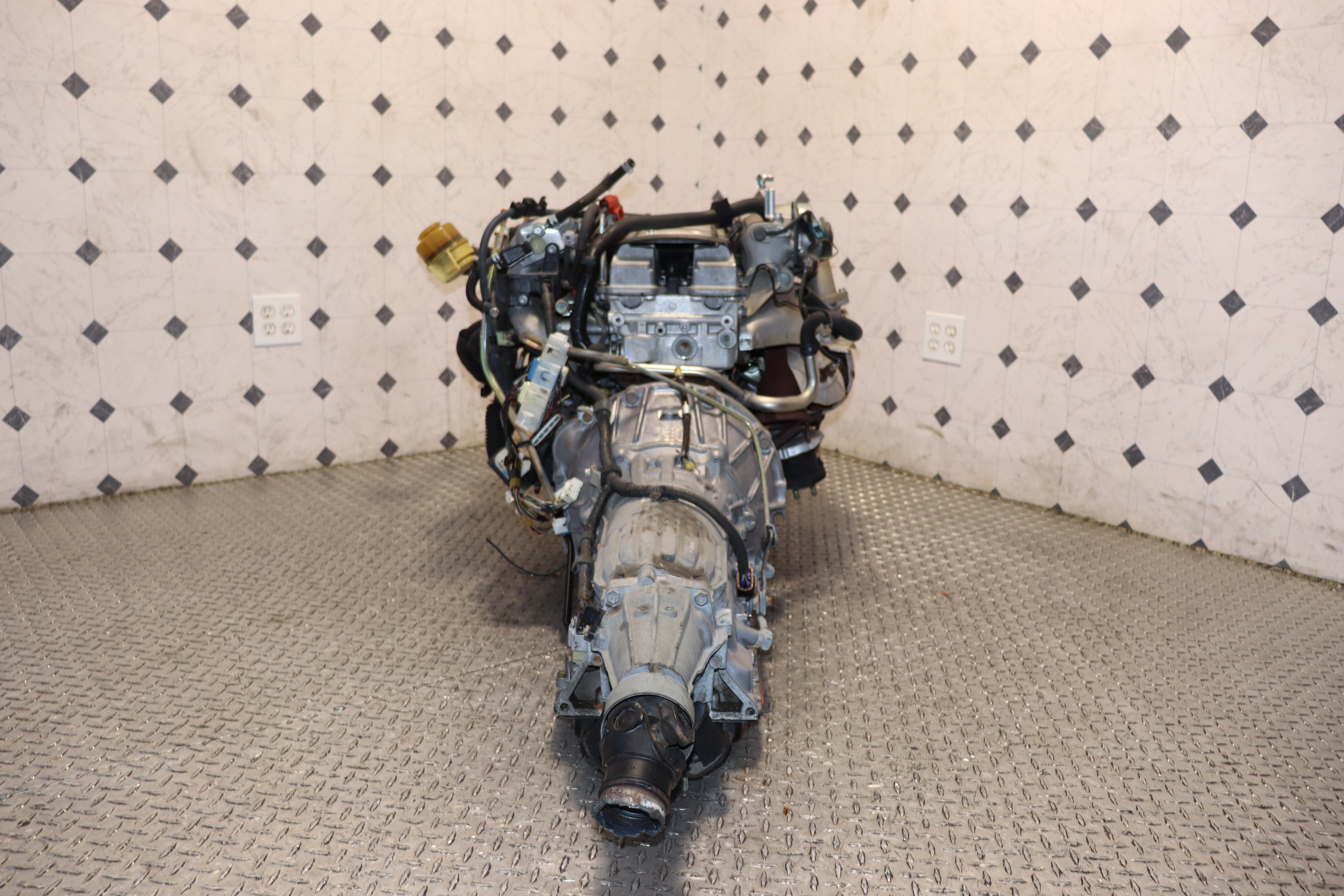 JDM 1JZ-GTE VVTi Turbo Engine with Automatic Transmission - Compatible with Lexus IS300 GS300, Toyota Chaser Mark II & Soarer - Perfect for Engine Swap & Performance Upgrades - Ideal for Racing, Drifting & Car Restoration Projects