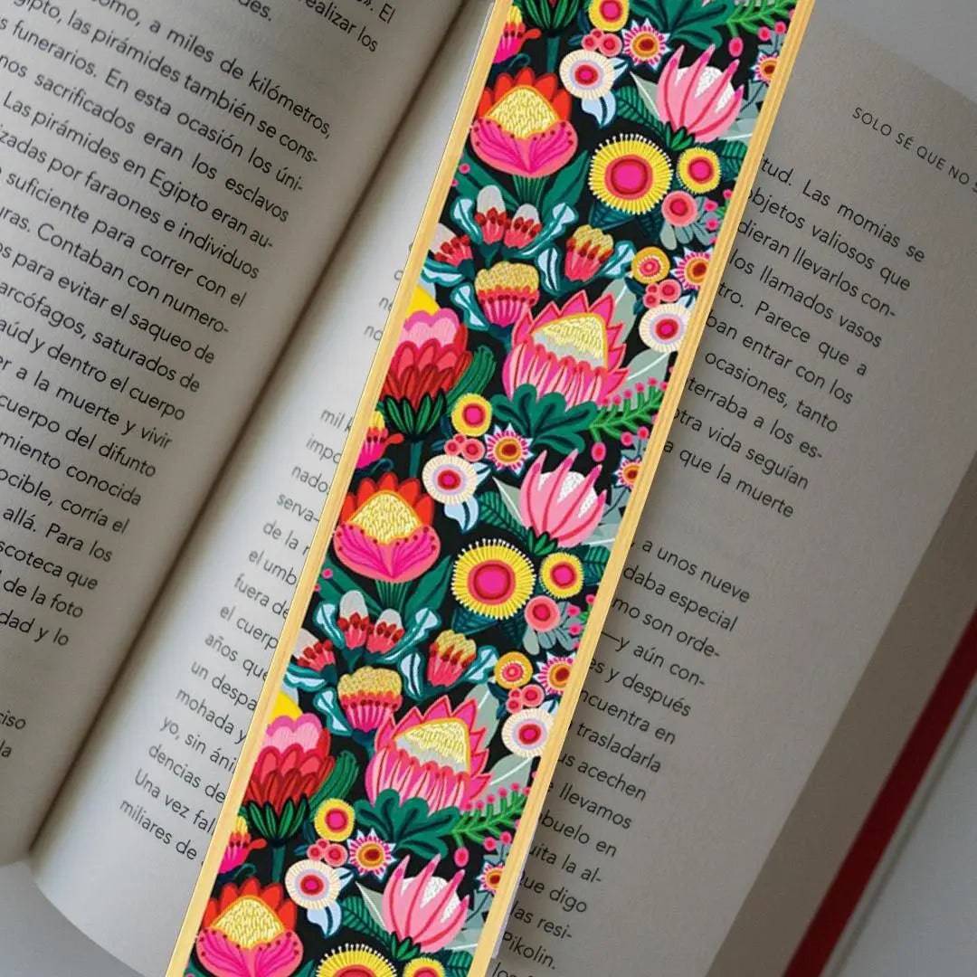 Handmade Australian Bush Bouquet Wooden Bookmark - Unique Gift for Book Lovers, Nature Enthusiasts - Perfect for Reading, Gifts, and Home Decor