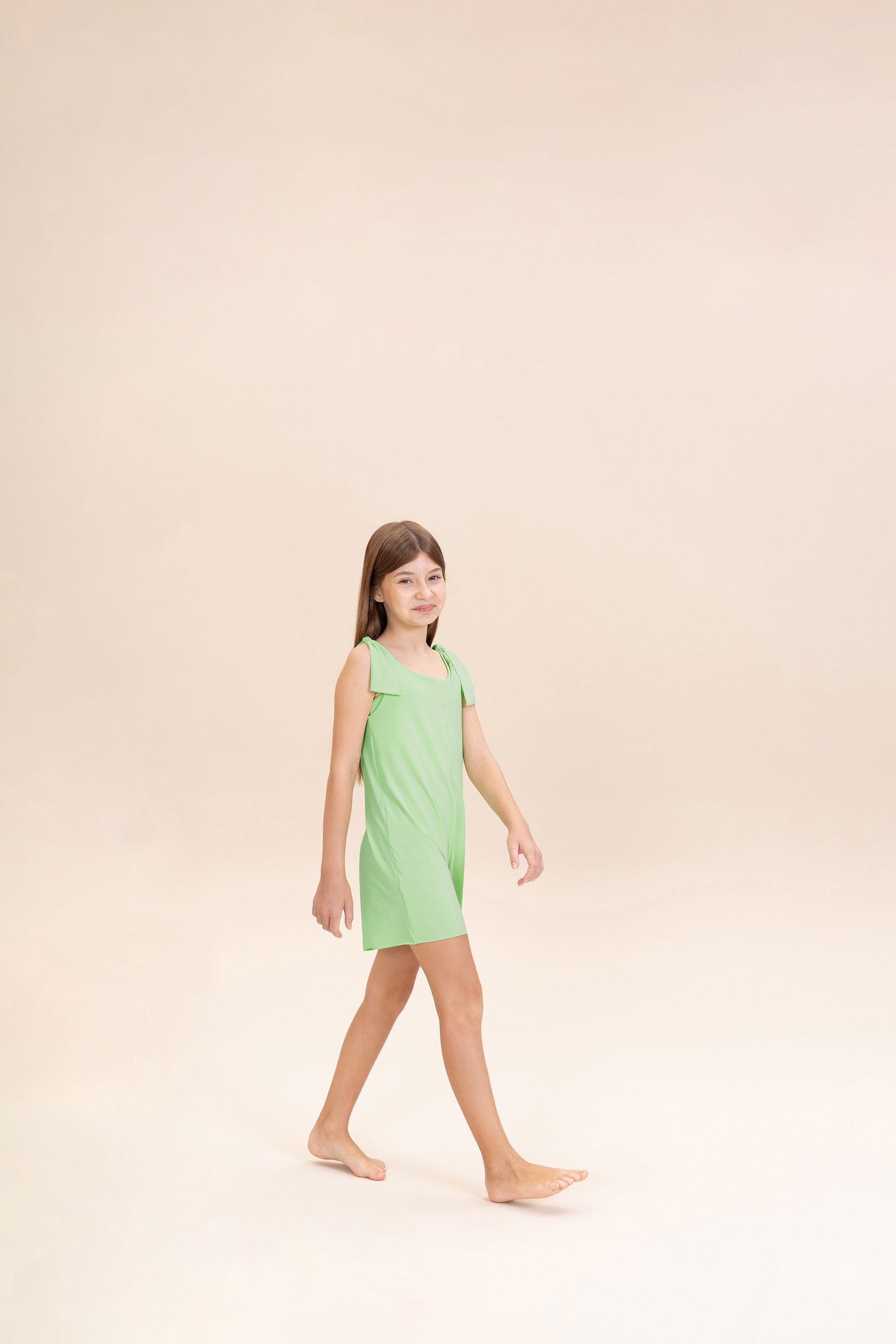 Kids' Short Jumpsuit with Wide Legs - Comfortable Playwear for Outdoor Activities & Casual Wear