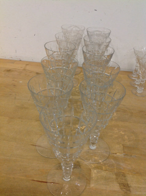 11-Piece Towle Crystal Wine Glass Set - Elegant Stemware for Fine Dining, Parties & Special Occasions