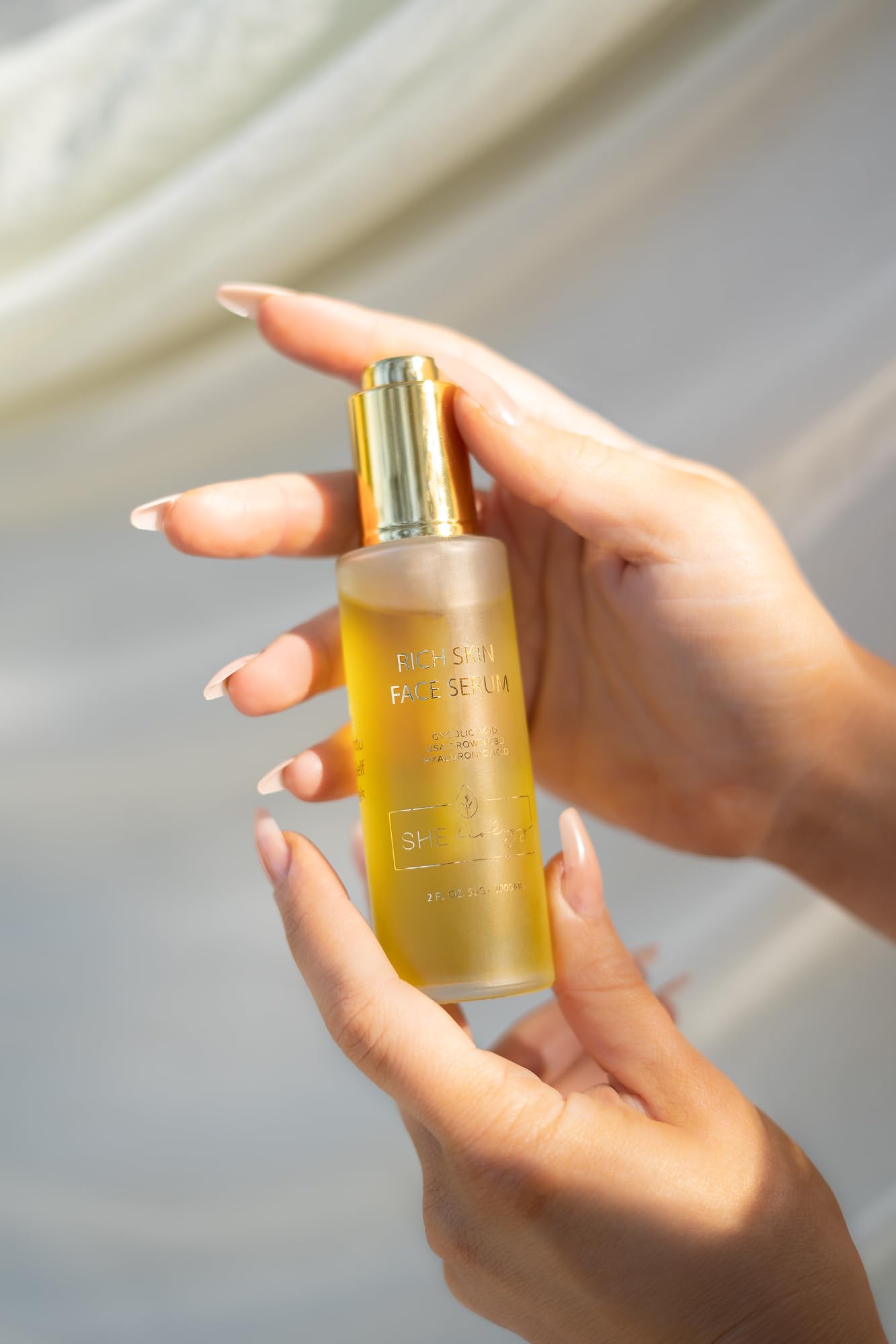 Renew RichSkin Anti-Aging Face Serum with Hyaluronic Acid & Vitamin C - Brightening & Hydrating Treatment for Glowing Skin - Perfect for Night Routine & Daily Skincare Regimen
