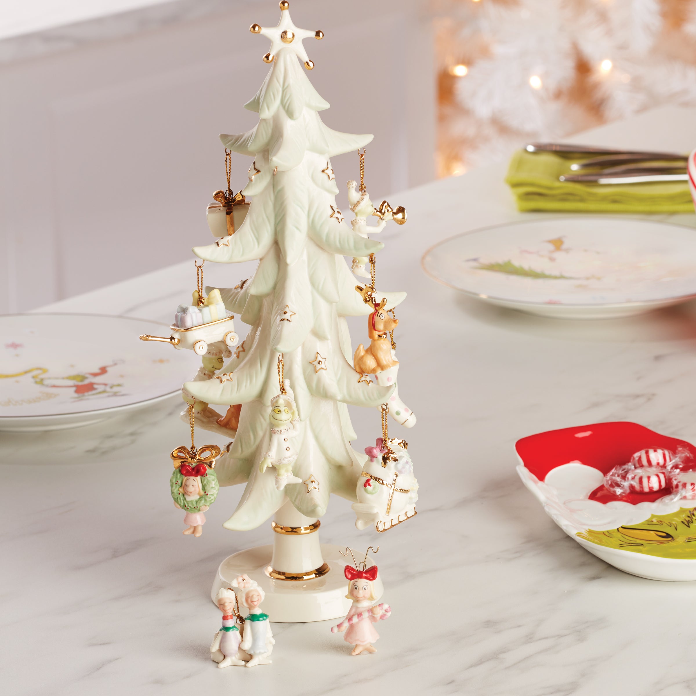 How The Grinch Stole Christmas 12-Piece Ornament Set - Festive Holiday Decor for Tree, Home & Gifts