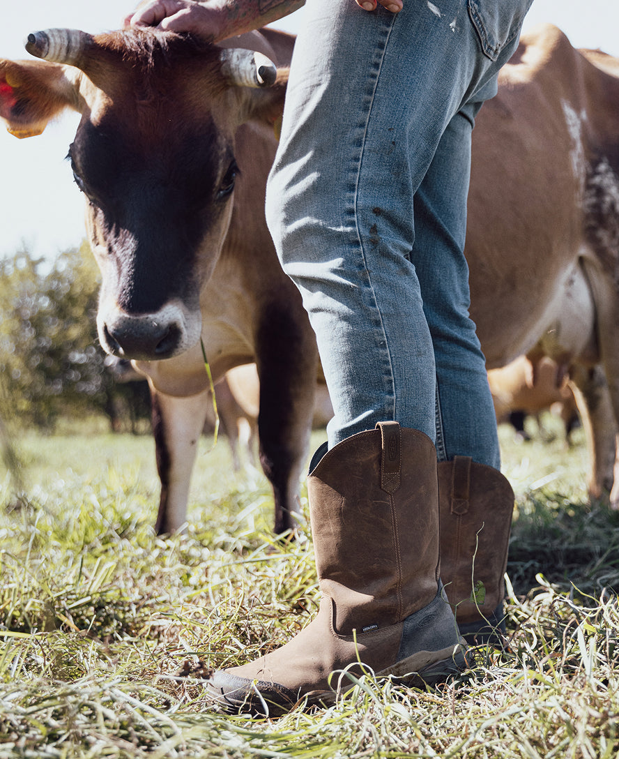 Men's Evanston Pull-On Waterproof Soft Toe Work Boots - Bison/Black - Ideal for Construction, Hiking & Outdoor Activities