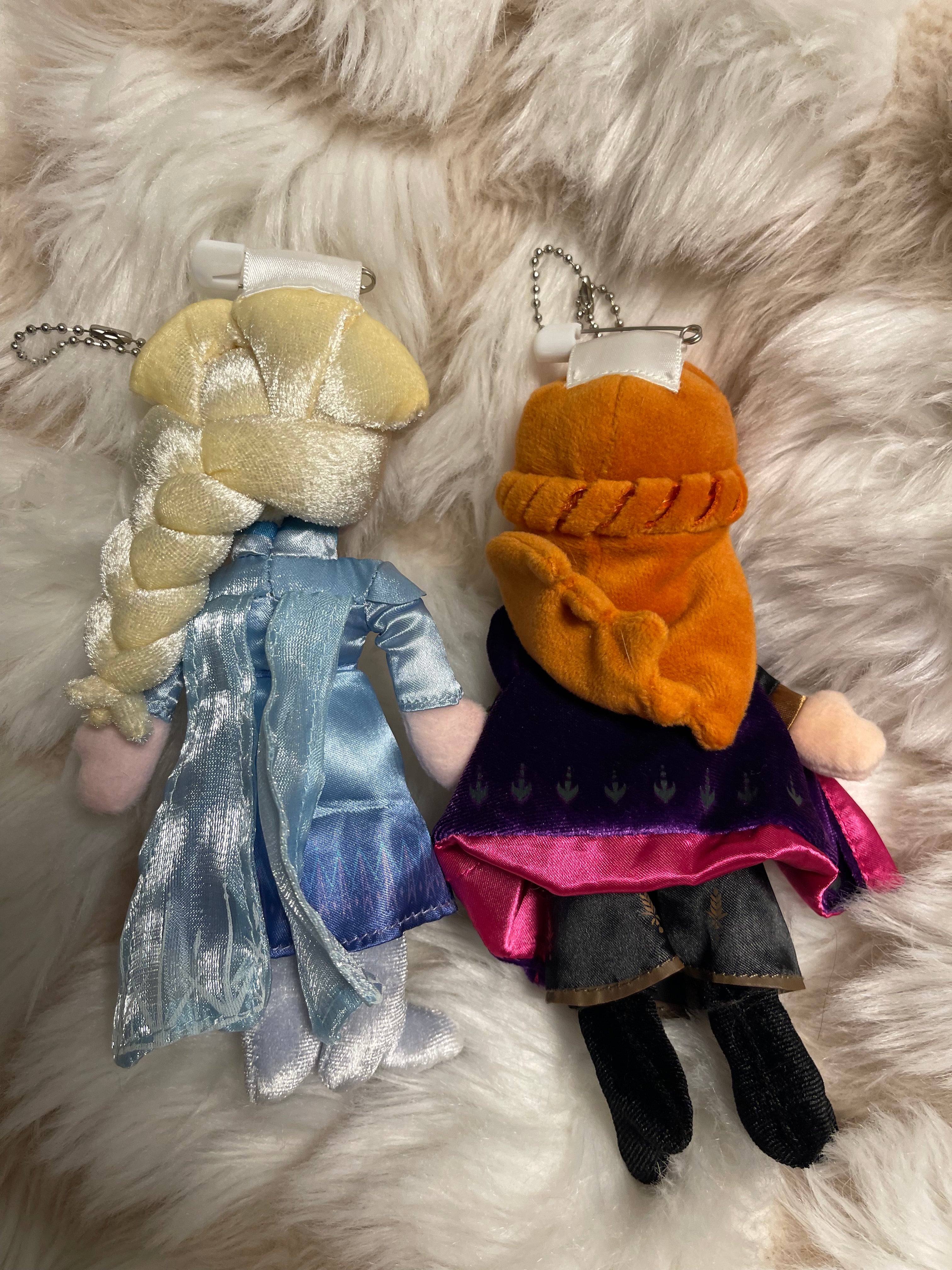 Disney Frozen Elsa and Anna Keychain Badge - Official Collectible for Backpacks, Bags, and Gifts | Disney Store