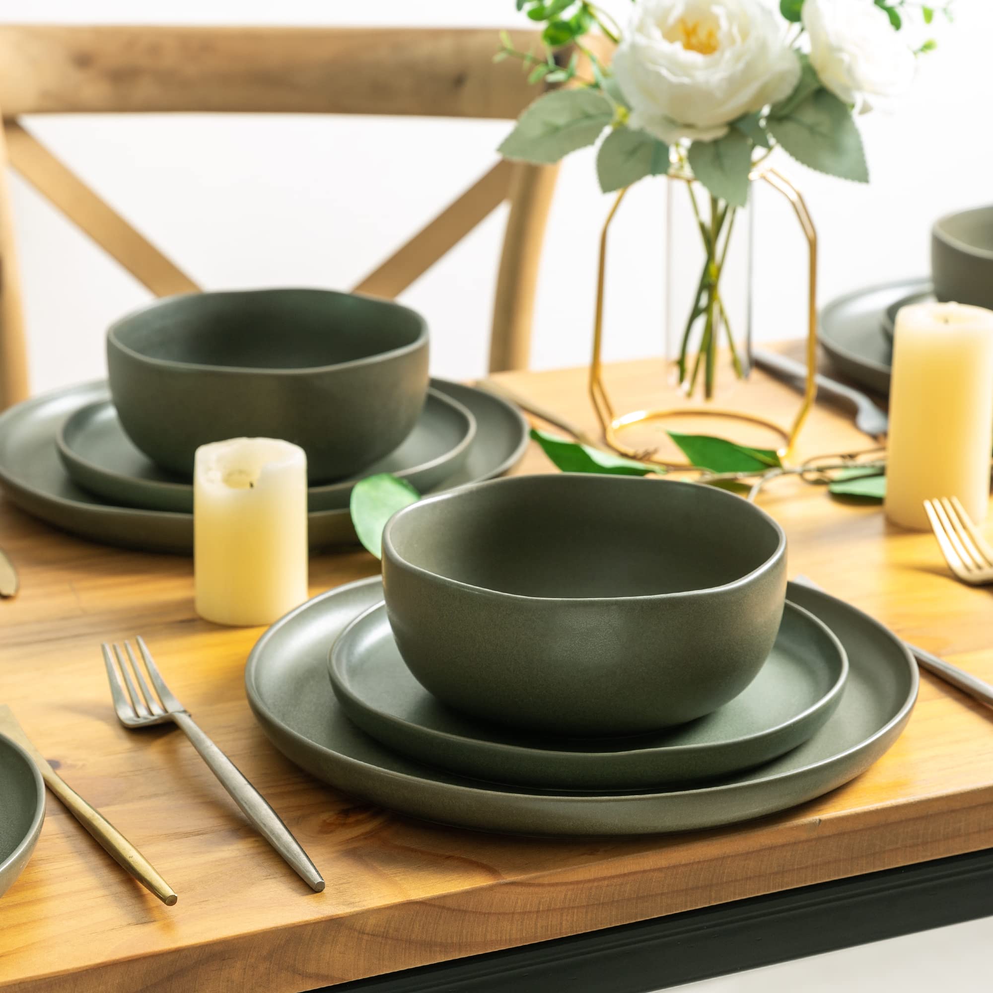 AmorArc 18-Piece Ceramic Dinnerware Set - Wavy Rim Stoneware Plates & Bowls - Chip & Crack Resistant - Dishwasher, Microwave & Oven Safe - Service for 6 | Perfect for Family Dinners, Restaurant-Style Dining & Everyday Use