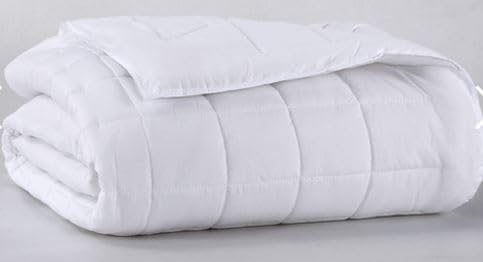 Berkshire Blanket Down Alternative Blanket - Hypoallergenic Ultra Soft King Size Comforter in True White Lite Luxe | Perfect for Bedroom, Guest Room & Cozy Winter Nights