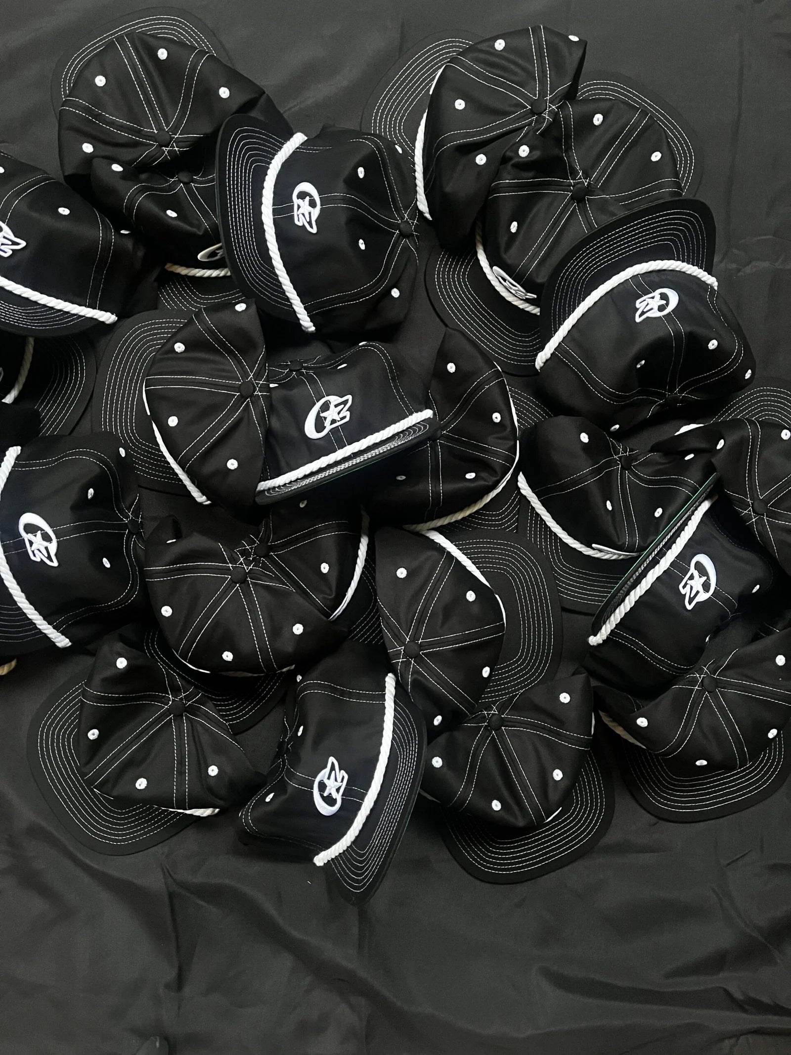 OZMNL Black Paper Chaser Hat - Stylish & Lightweight for Outdoor Activities, Running, and Sports