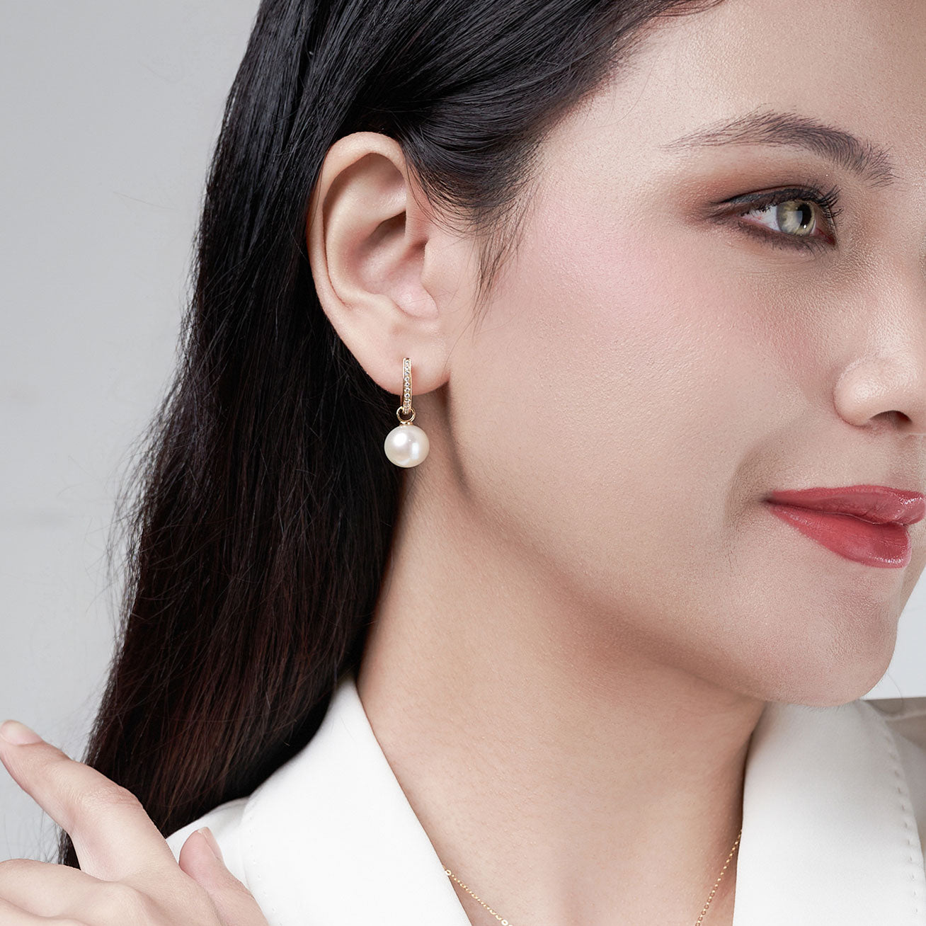 18K Solid Gold Edison Pearl Earrings KE00077 - Elegant & Timeless Pearl Jewelry for Women | Perfect for Weddings, Parties & Special Occasions
