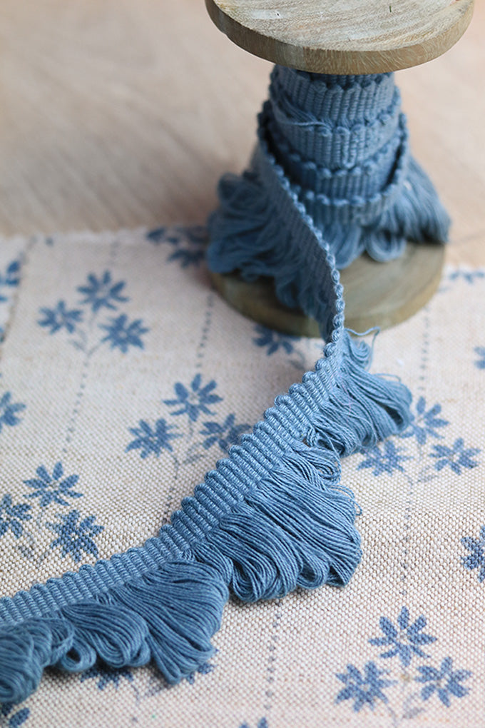 Country Blue Fan Edge Trim - Decorative Lace for DIY Crafts, Home Decor, and Sewing Projects | Perfect for Curtains, Pillows, and Clothing Embellishments