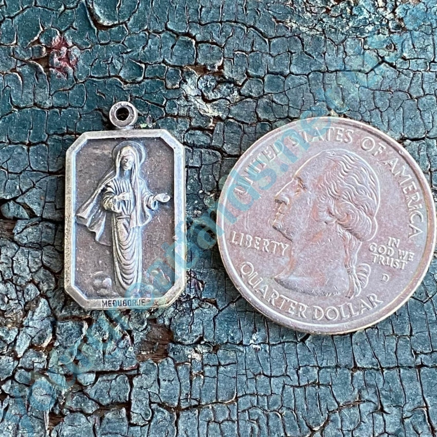 Vintage Medjugorje Catholic Silver Devotional Metal Pendant - Religious Jewelry for Prayer & Faith - Perfect for Gifts, Church Events & Daily Wear